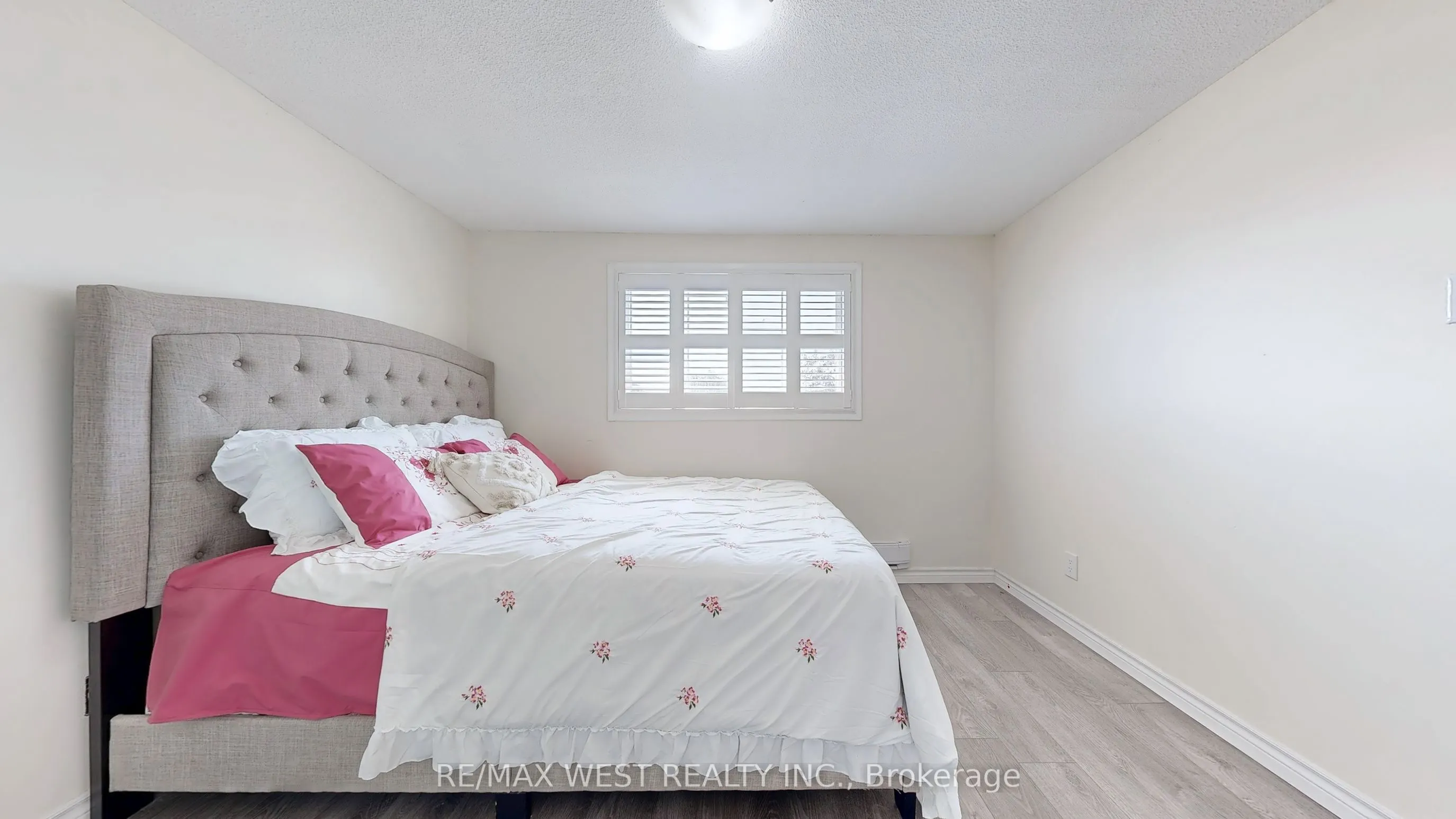 325 Killarney Court