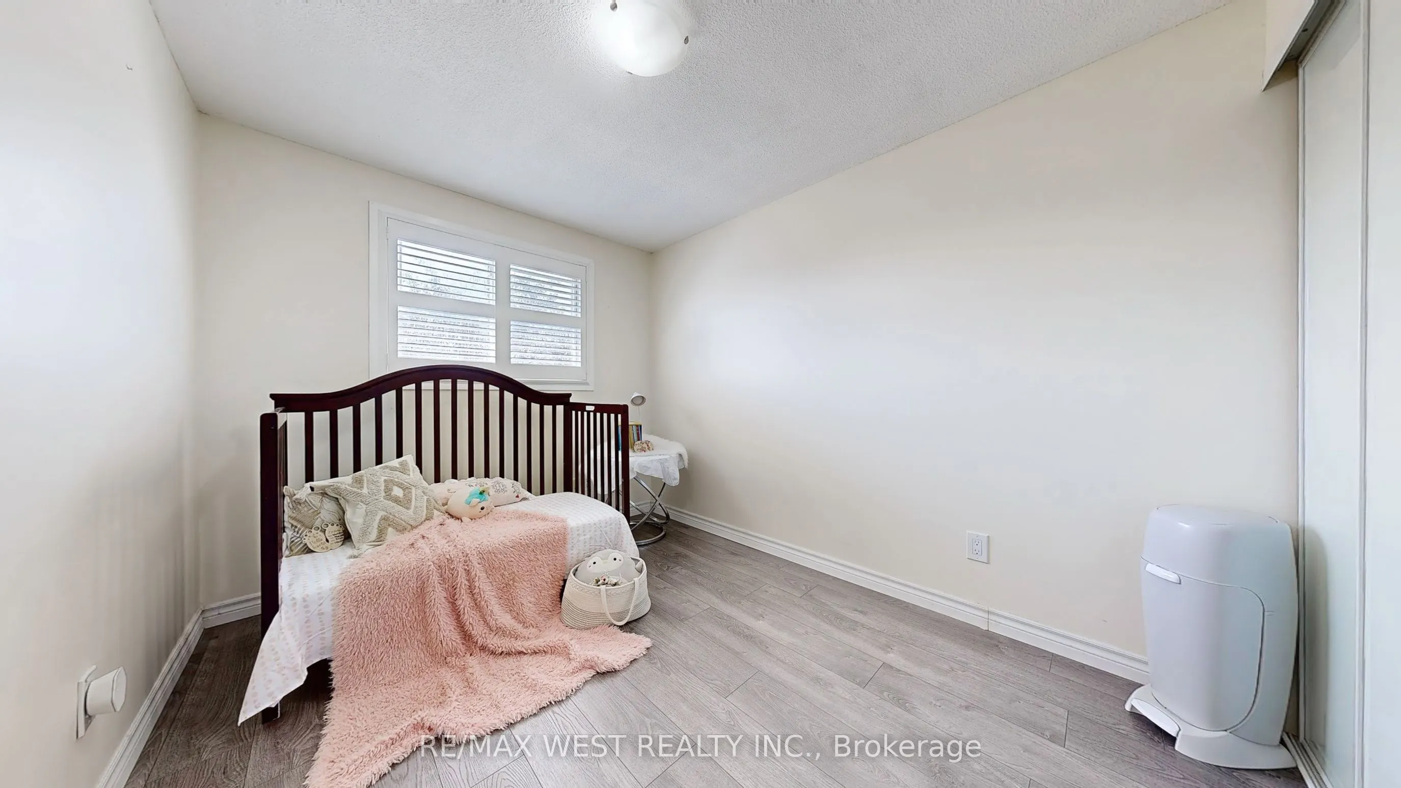 325 Killarney Court