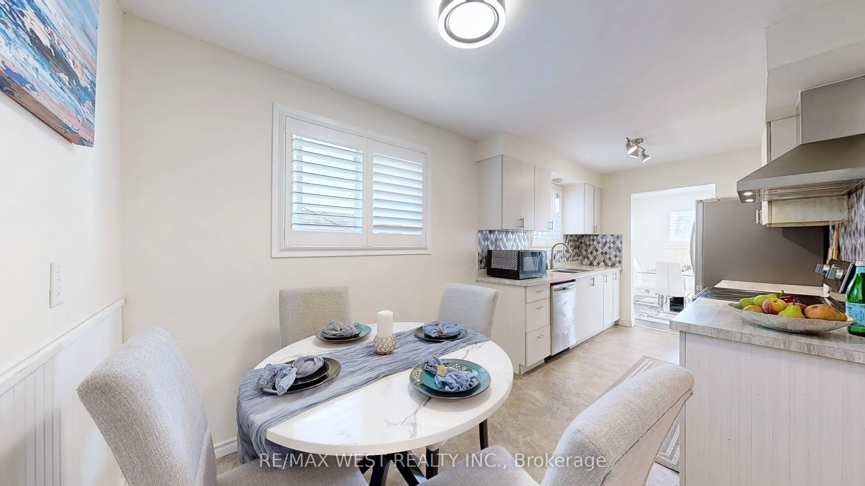 325 Killarney Court