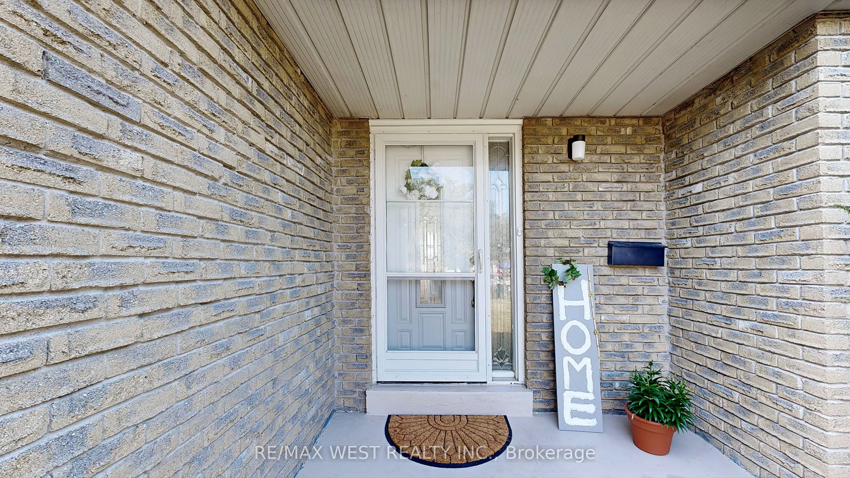 325 Killarney Court