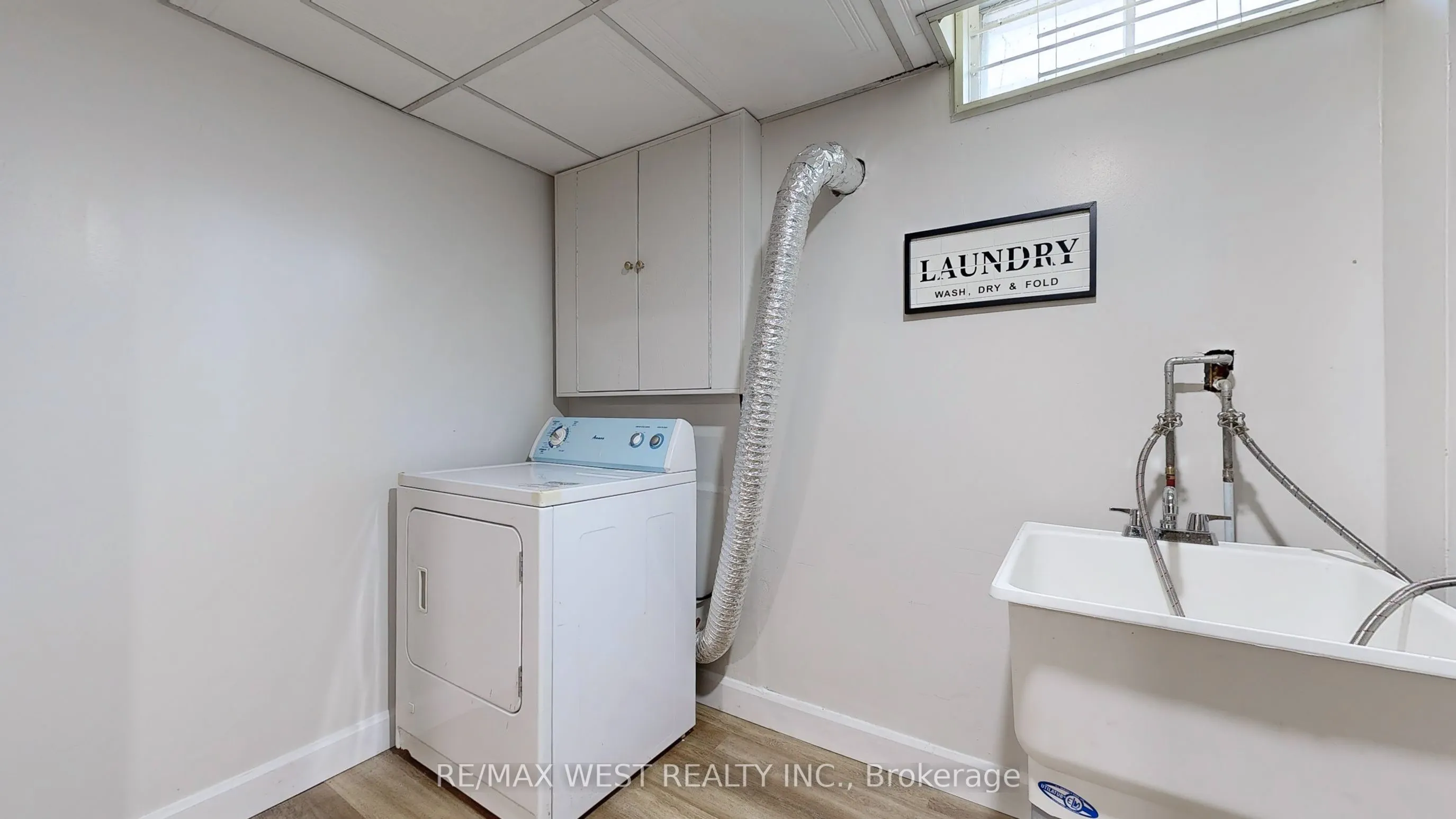 325 Killarney Court