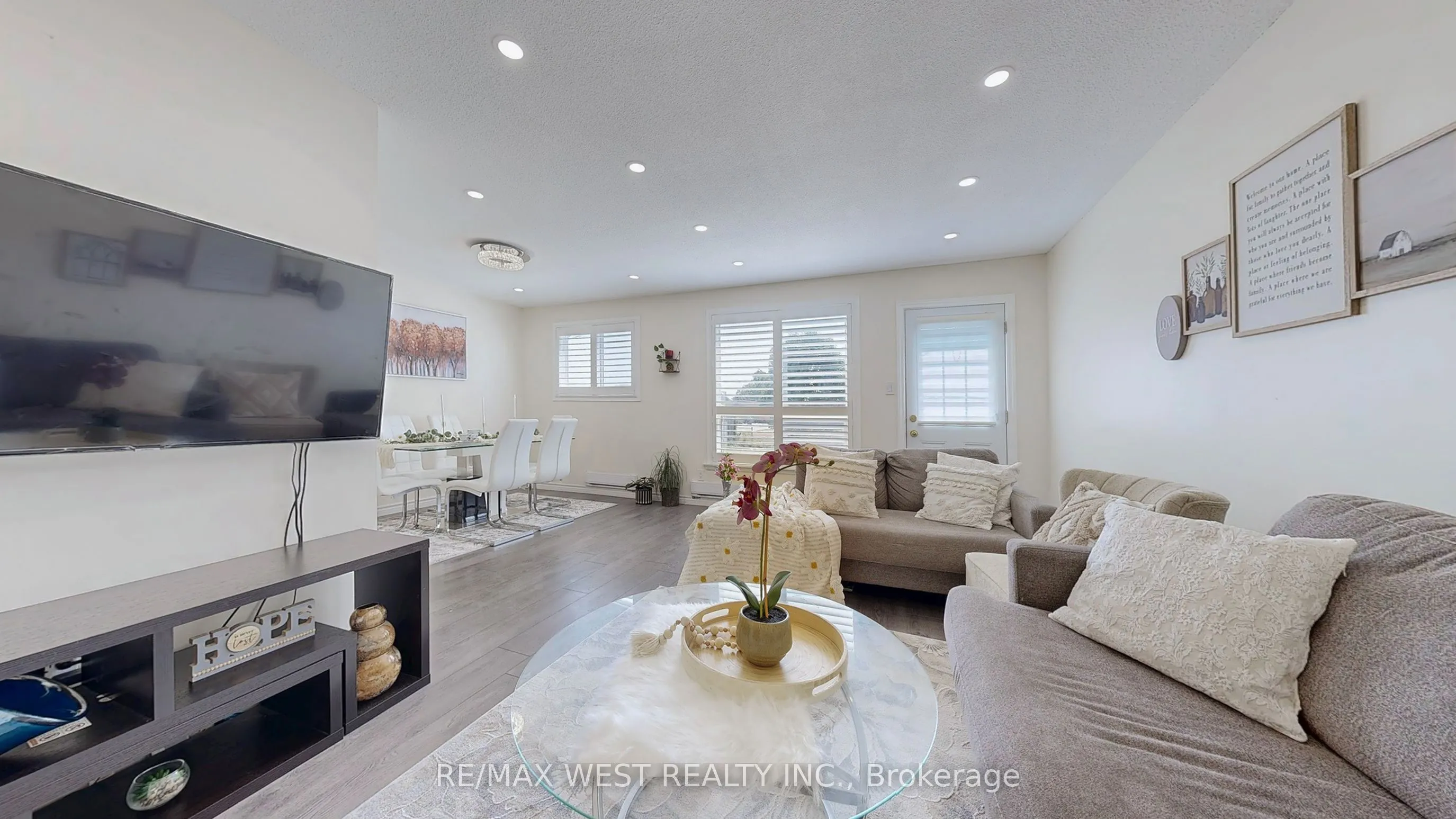 325 Killarney Court