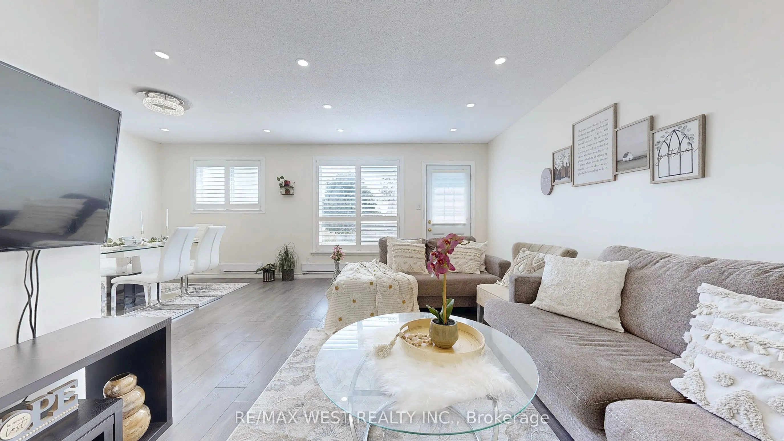 325 Killarney Court