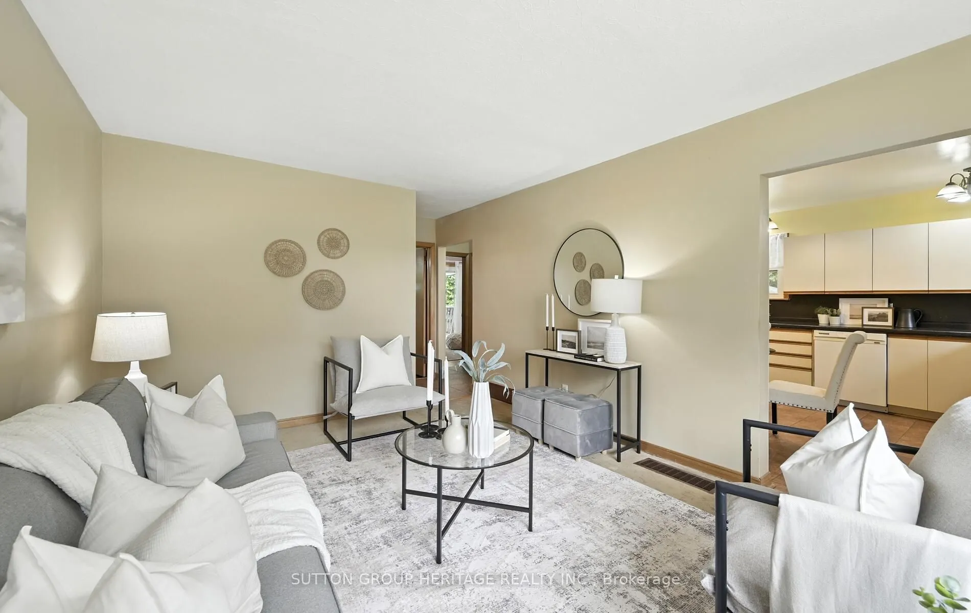 405 Columbus Road W