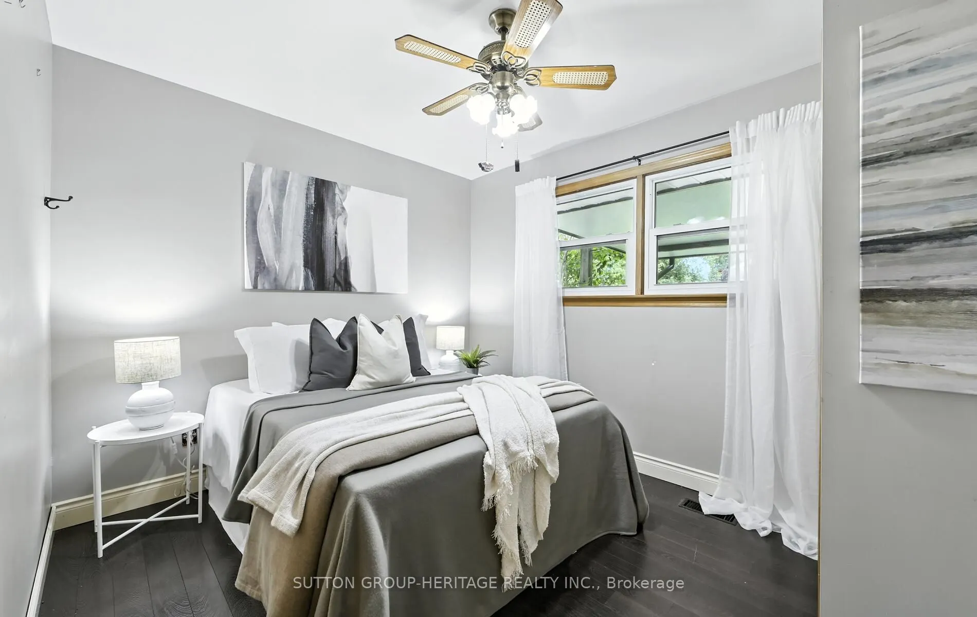 405 Columbus Road W