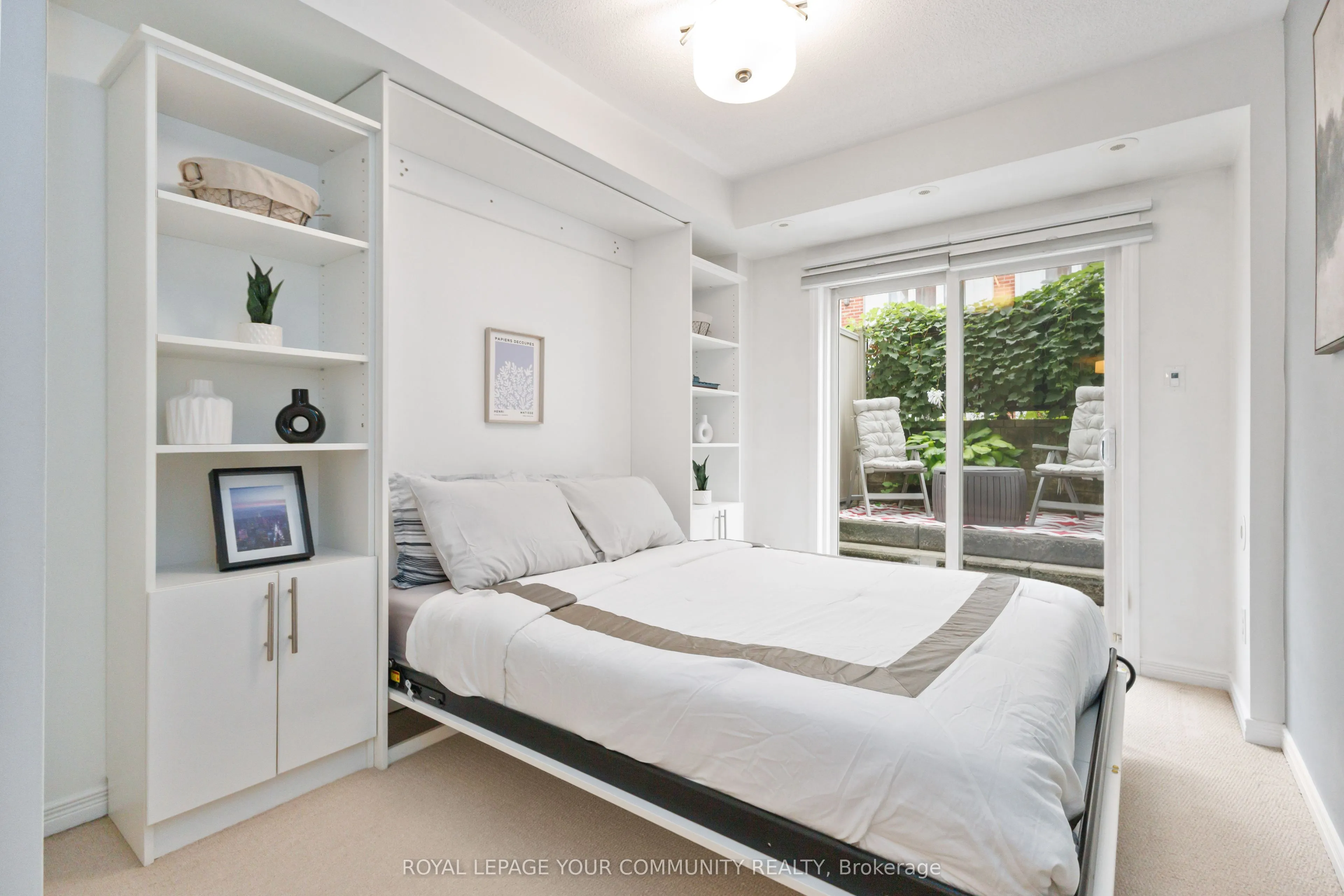 11 Frances Loring Lane, #8