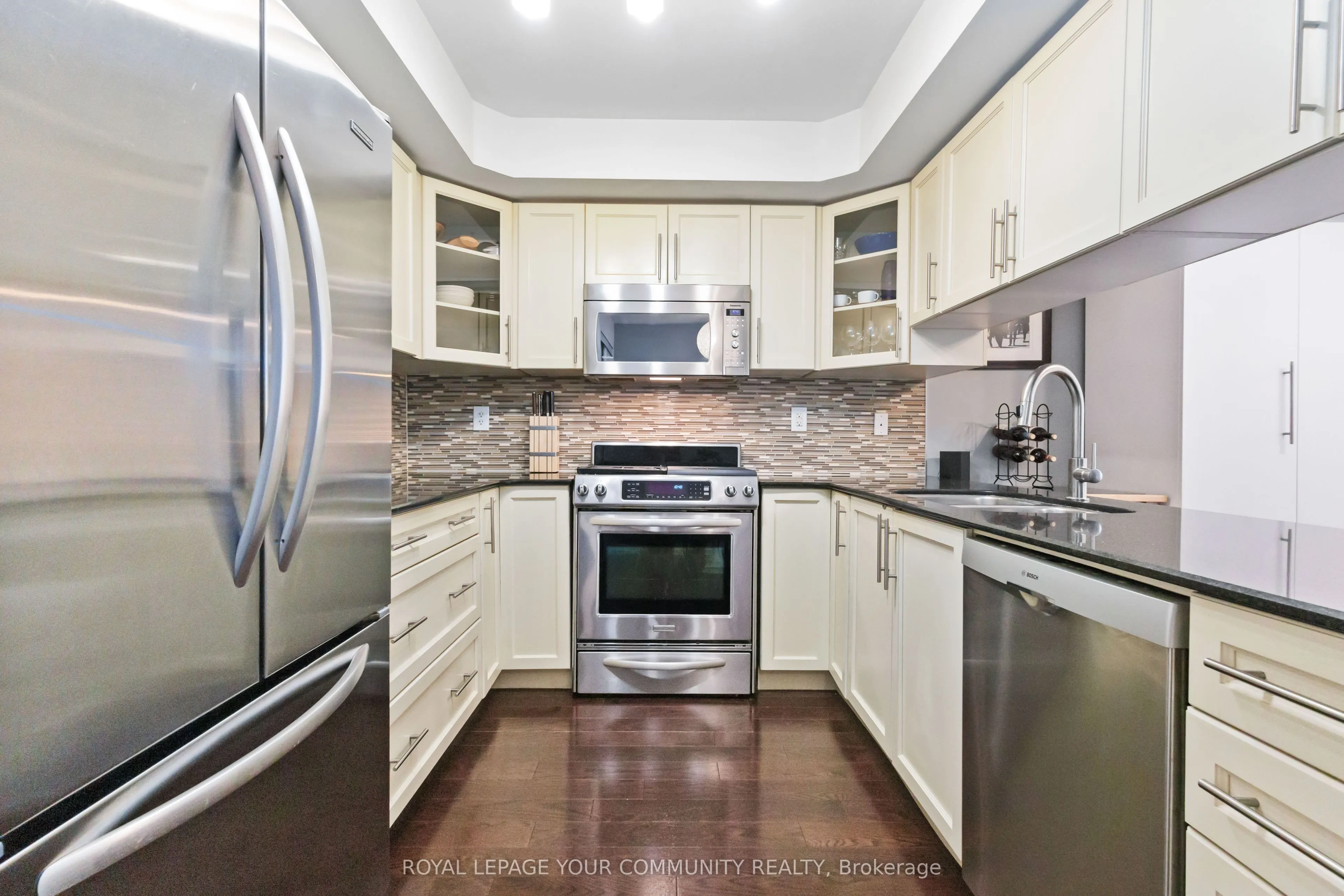 11 Frances Loring Lane, #8