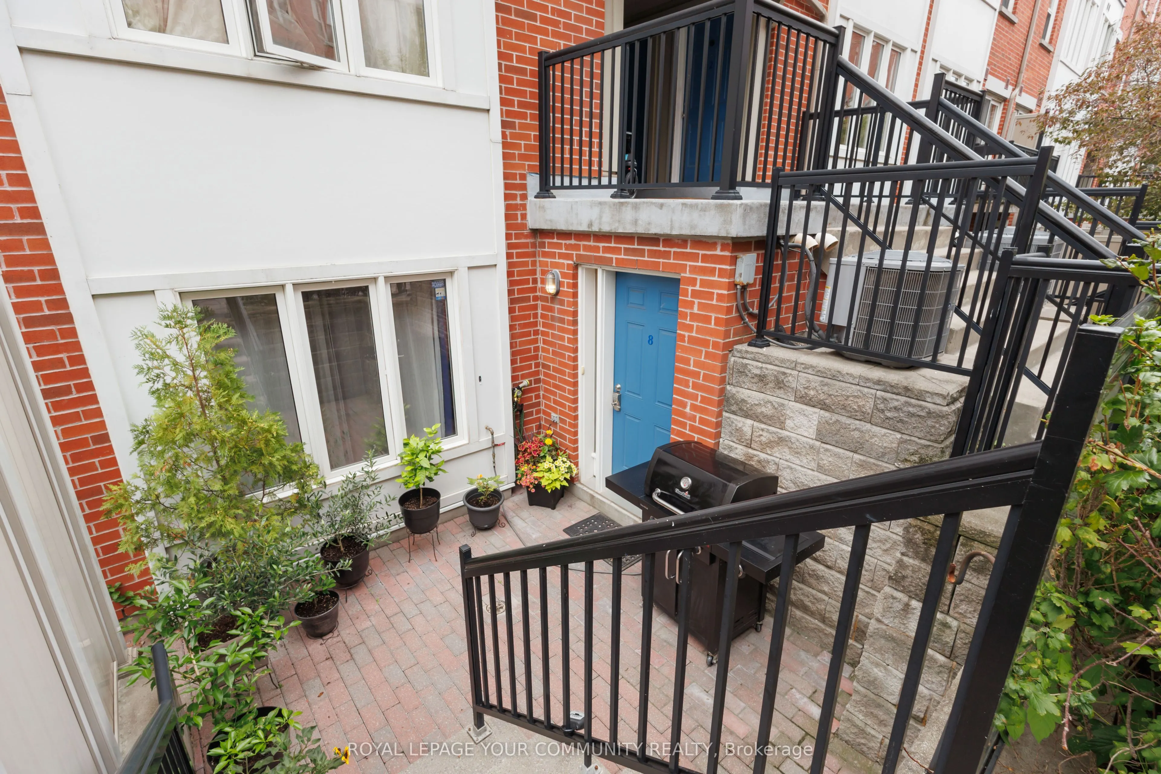 11 Frances Loring Lane, #8