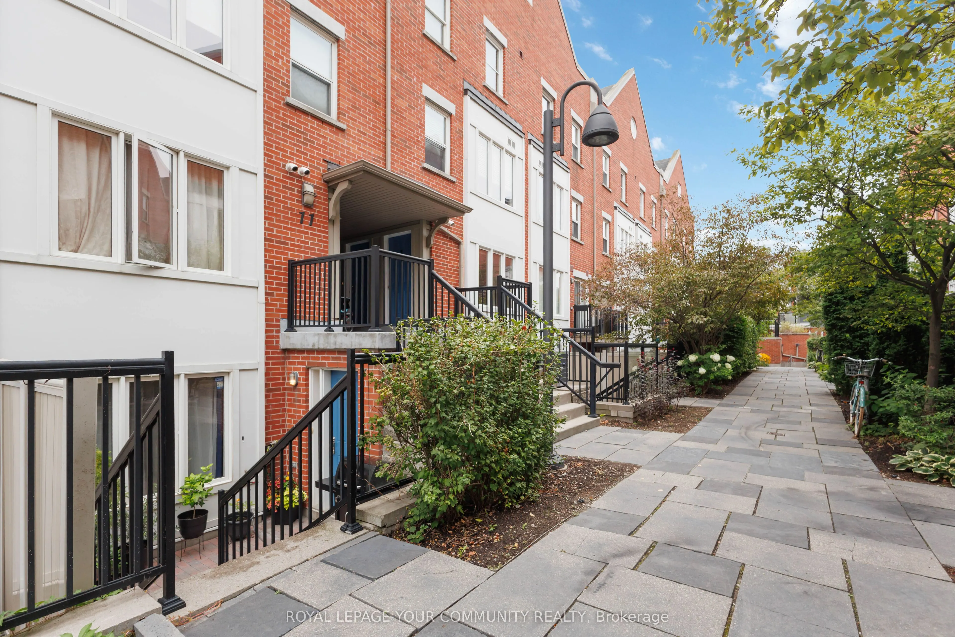 11 Frances Loring Lane, #8