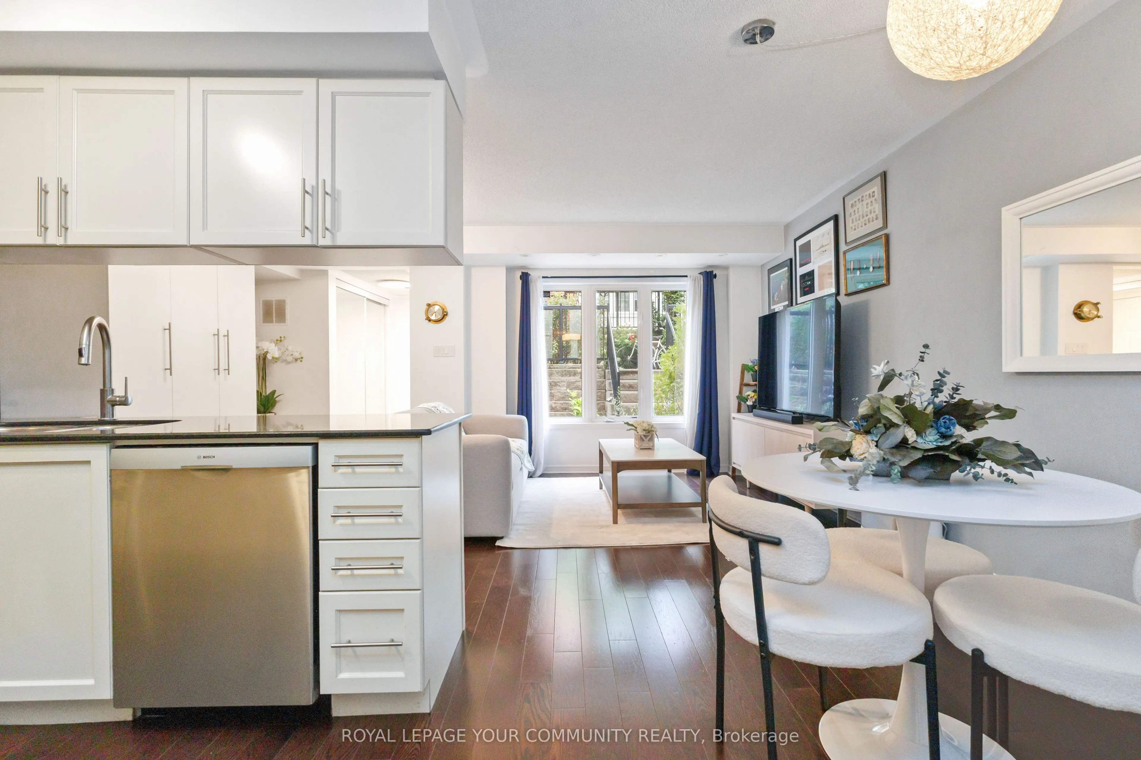 11 Frances Loring Lane, #8