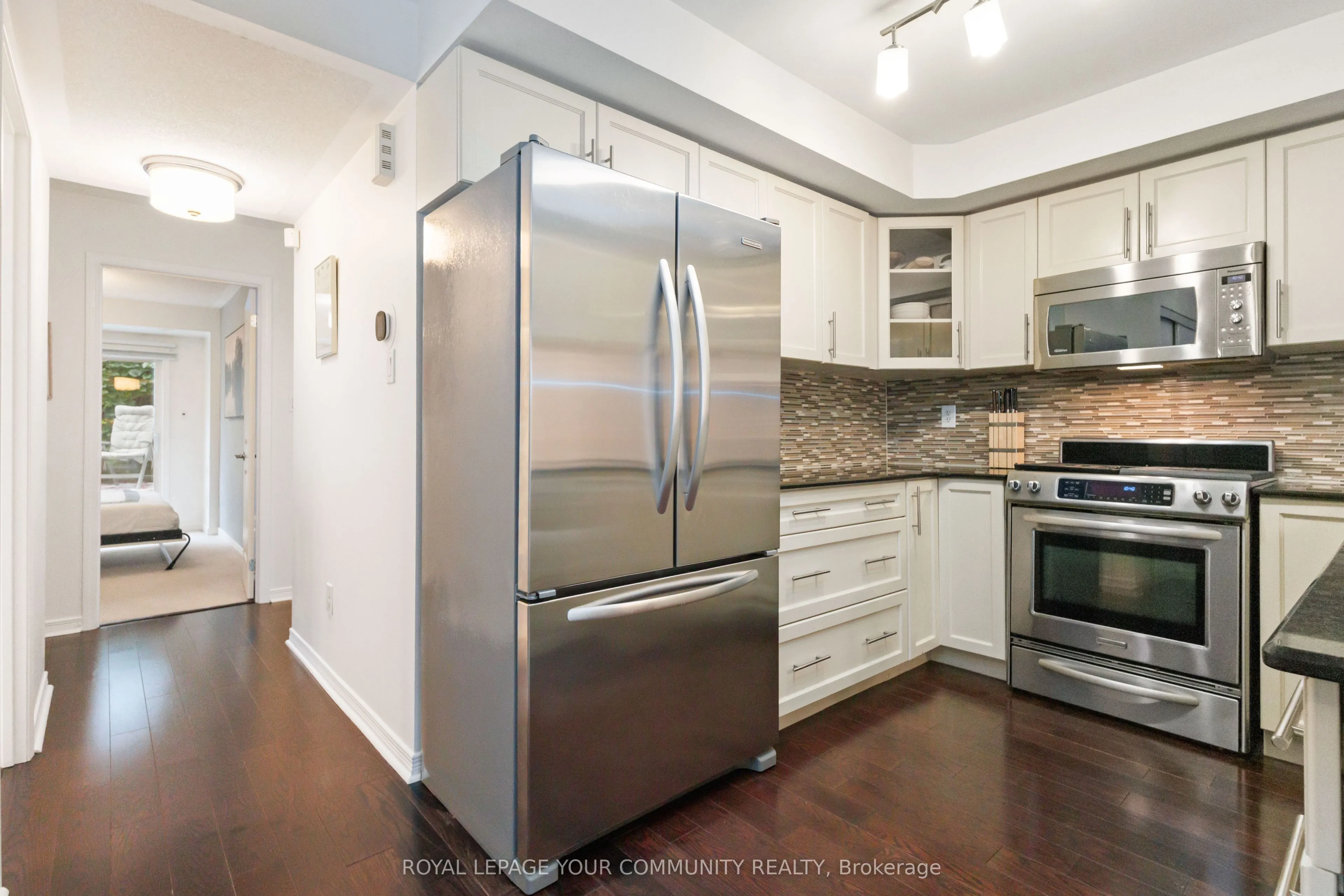 11 Frances Loring Lane, #8