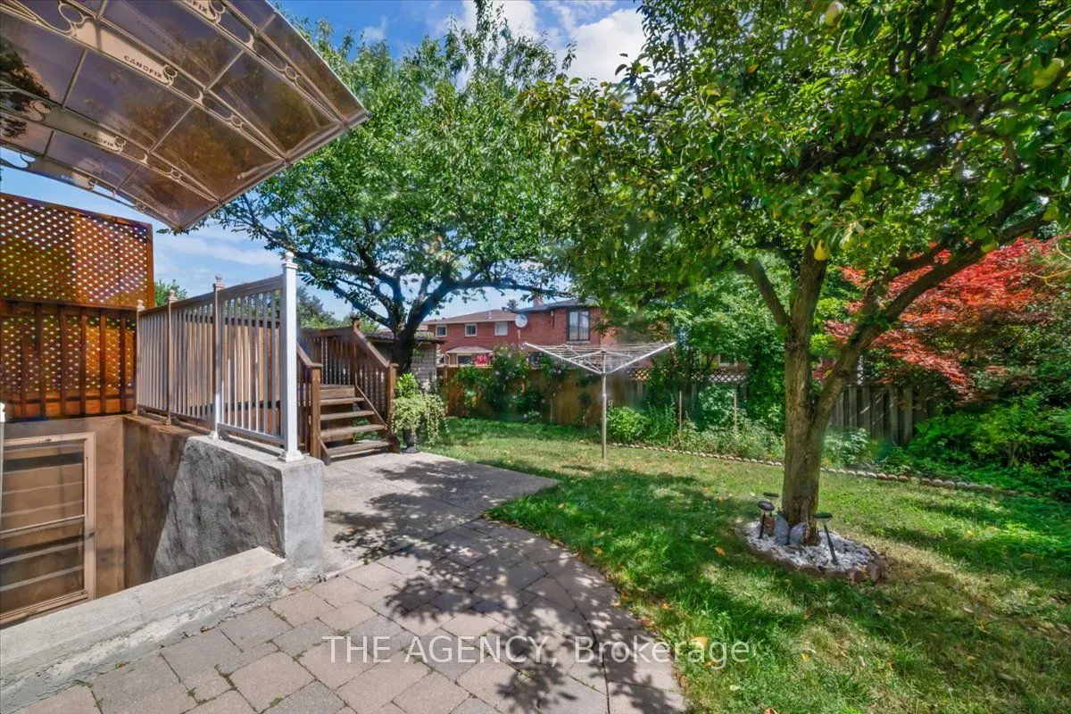 187 Seneca Avenue