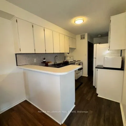 90 Ling Road, ##910