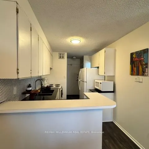 90 Ling Road, ##910