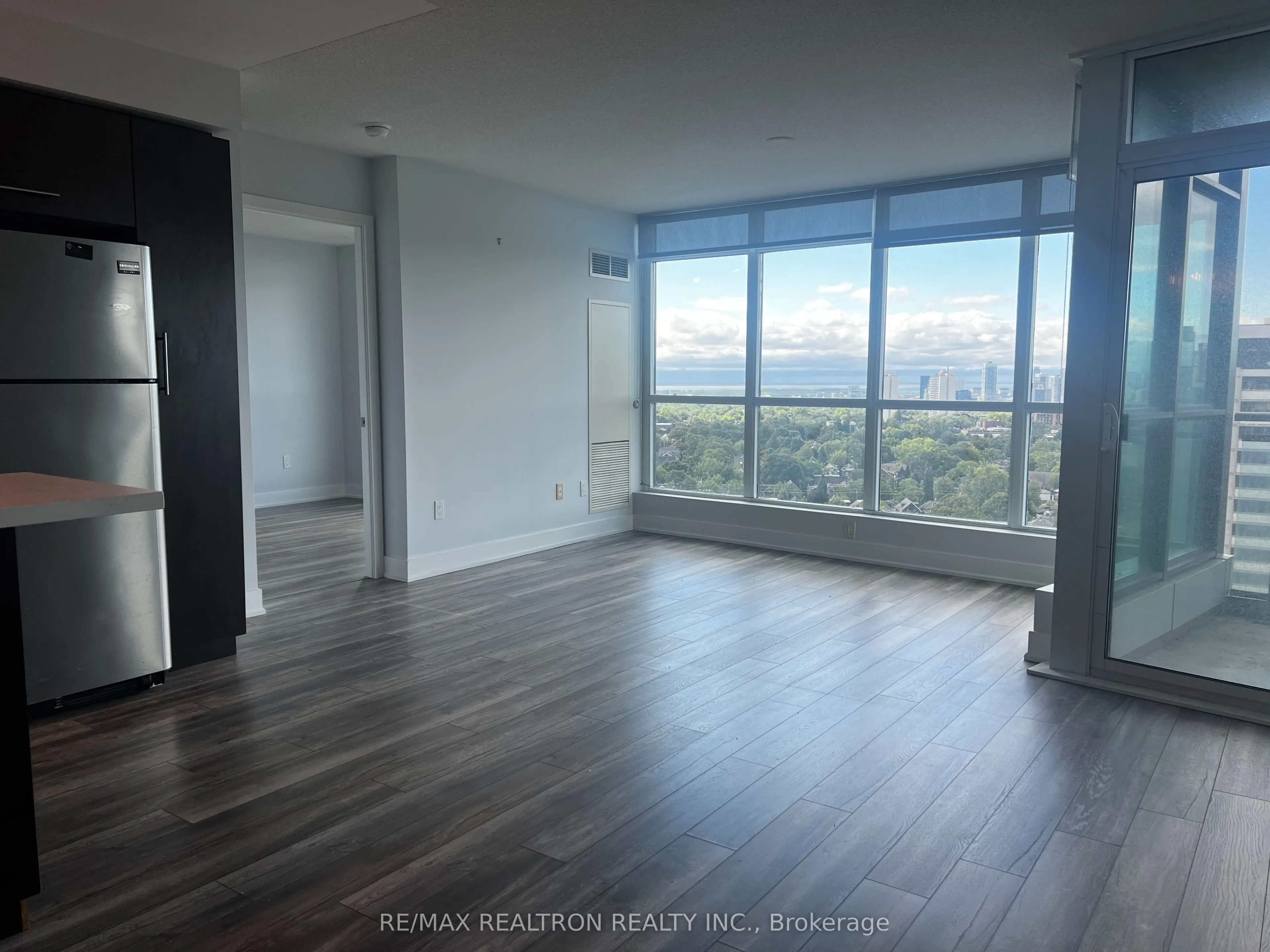 1048 Broadview Avenue, #2002