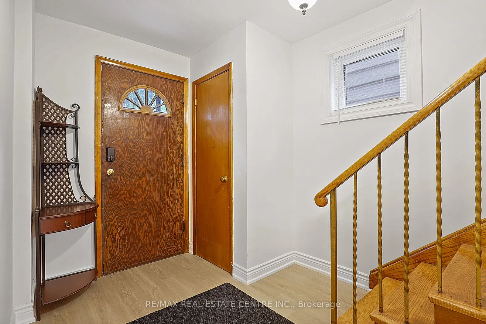 482 Rhodes Avenue