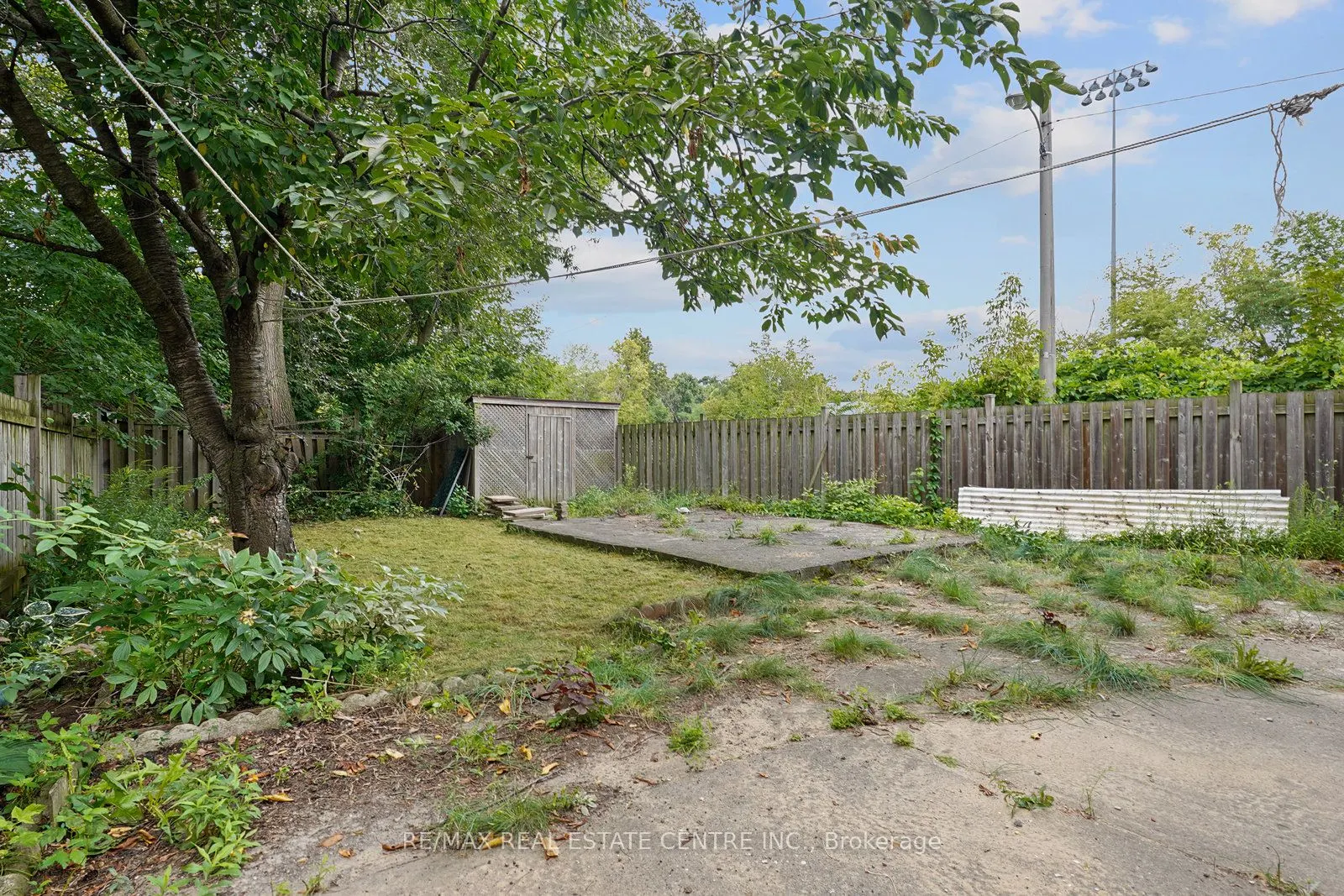 482 Rhodes Avenue
