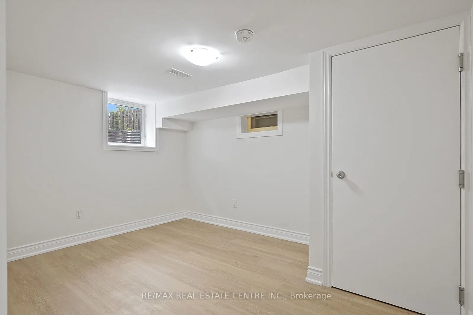482 Rhodes Avenue, #Lower