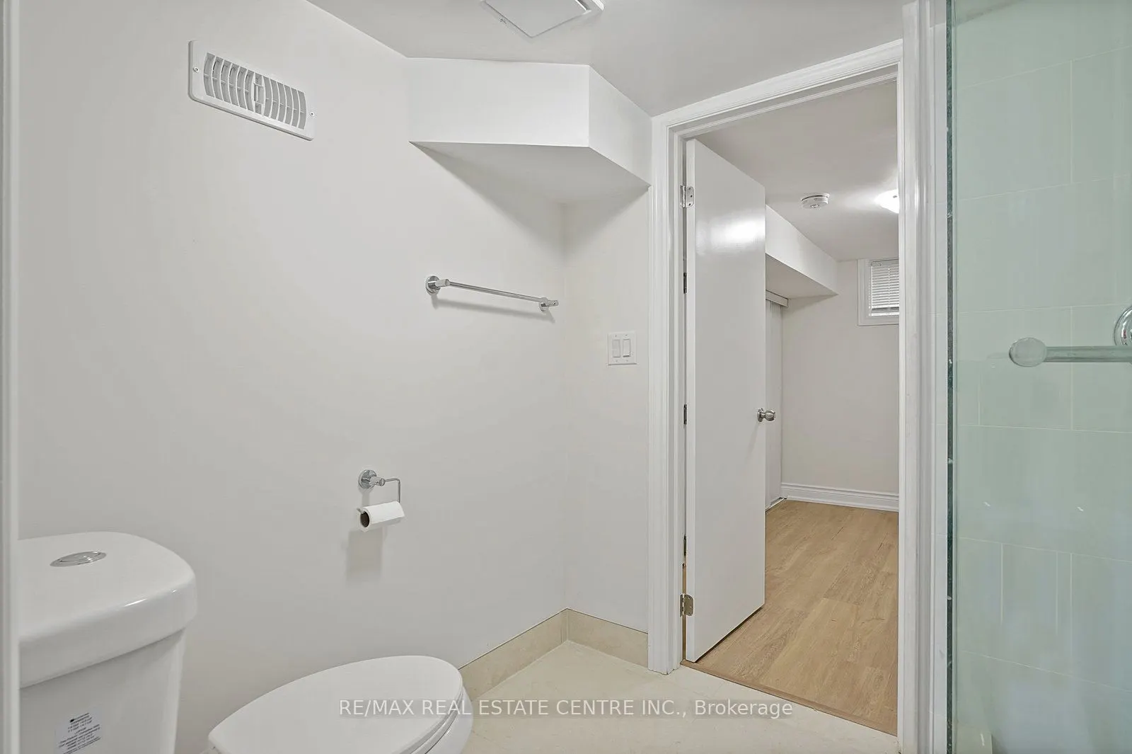 482 Rhodes Avenue, #Lower