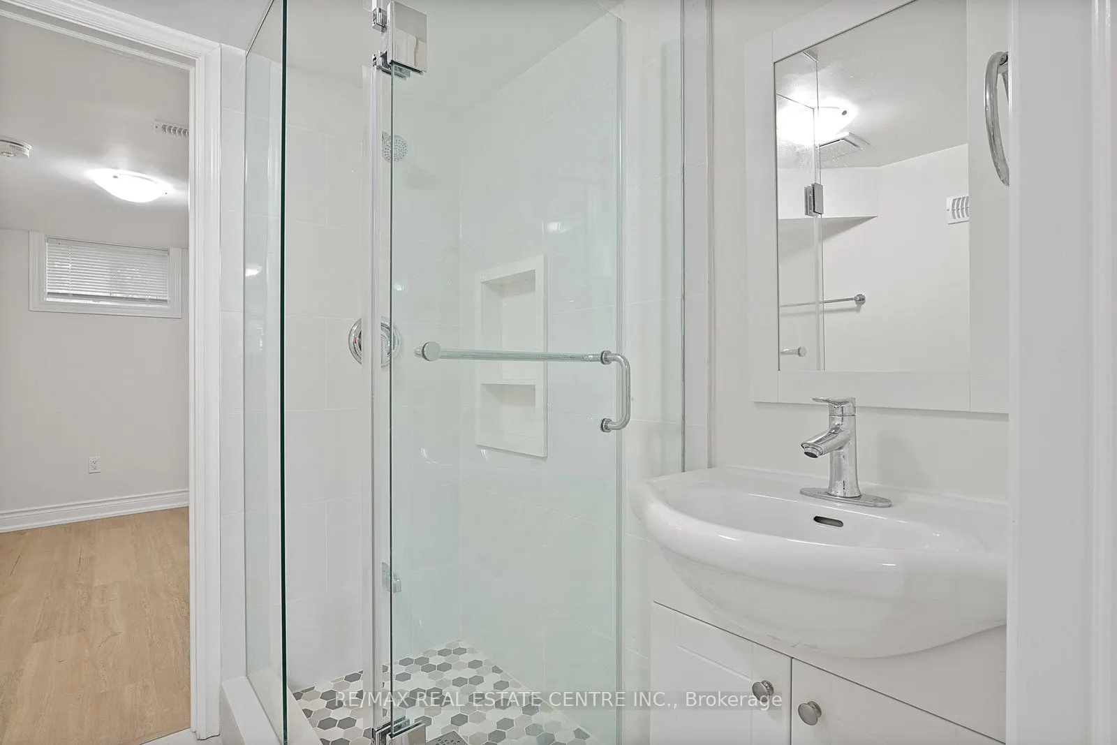 482 Rhodes Avenue, #Lower