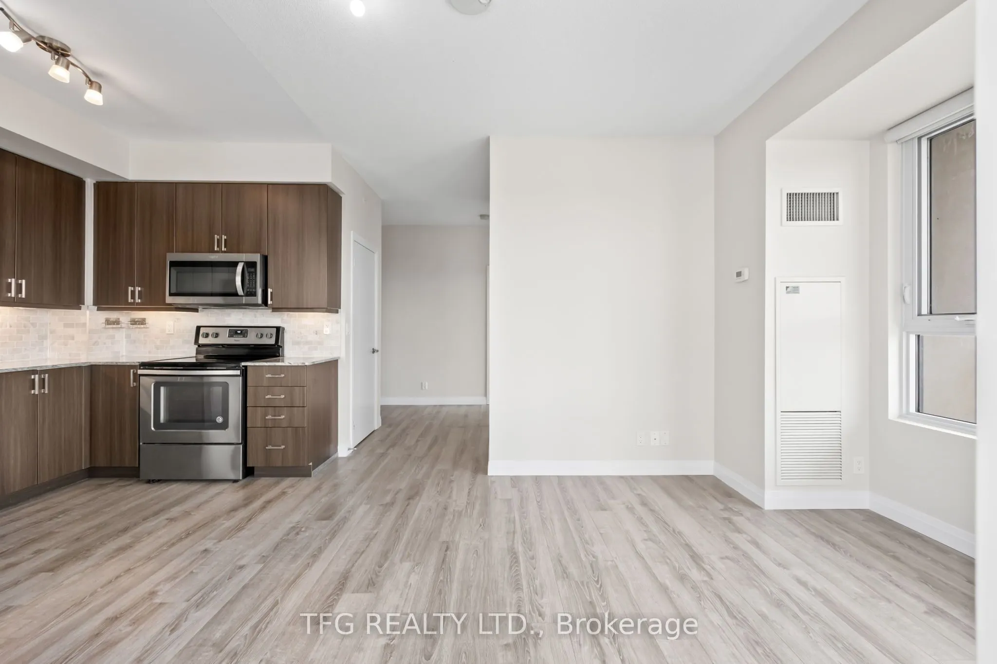 22 East Haven Drive, #827