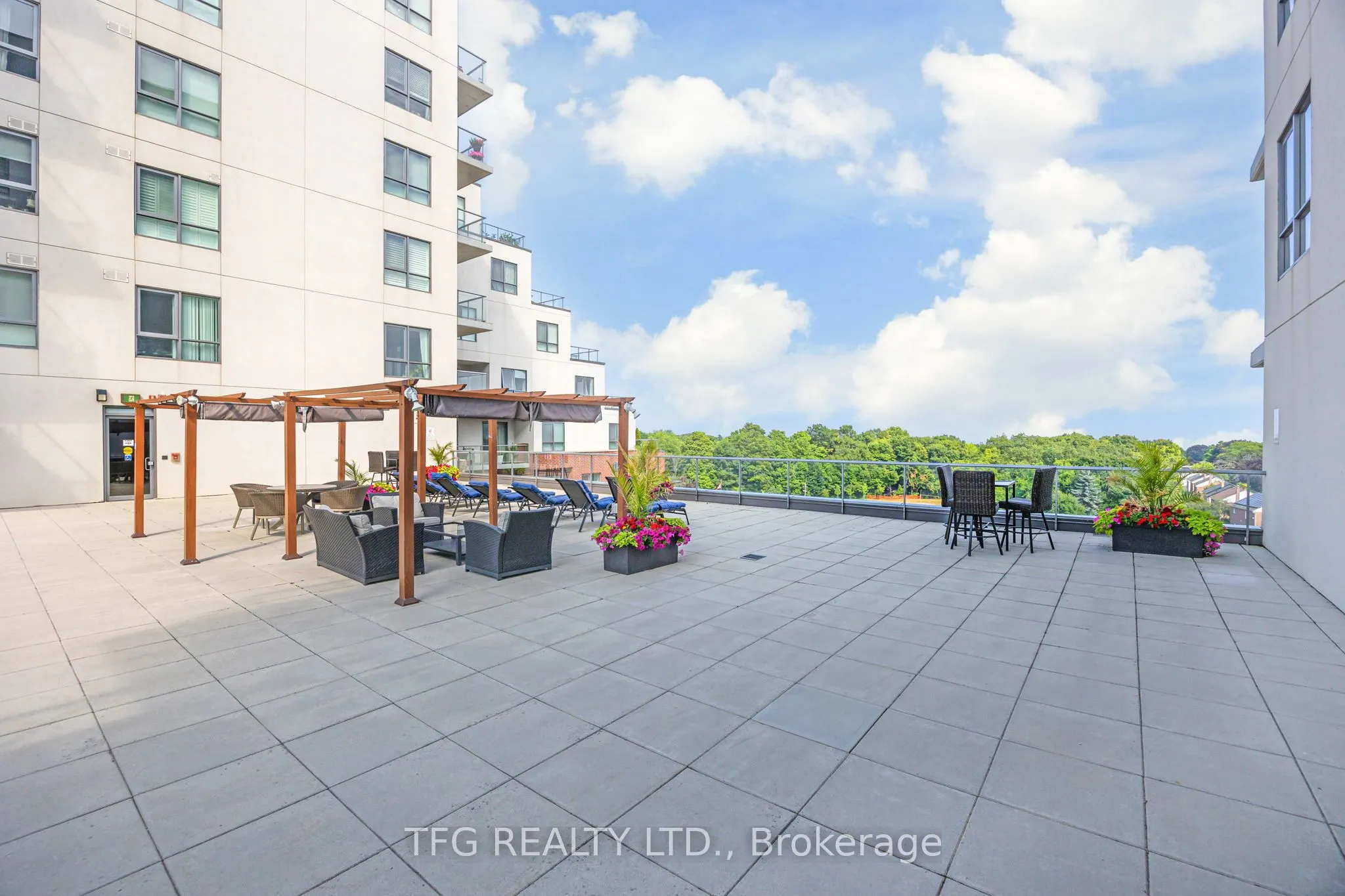 22 East Haven Drive, #827