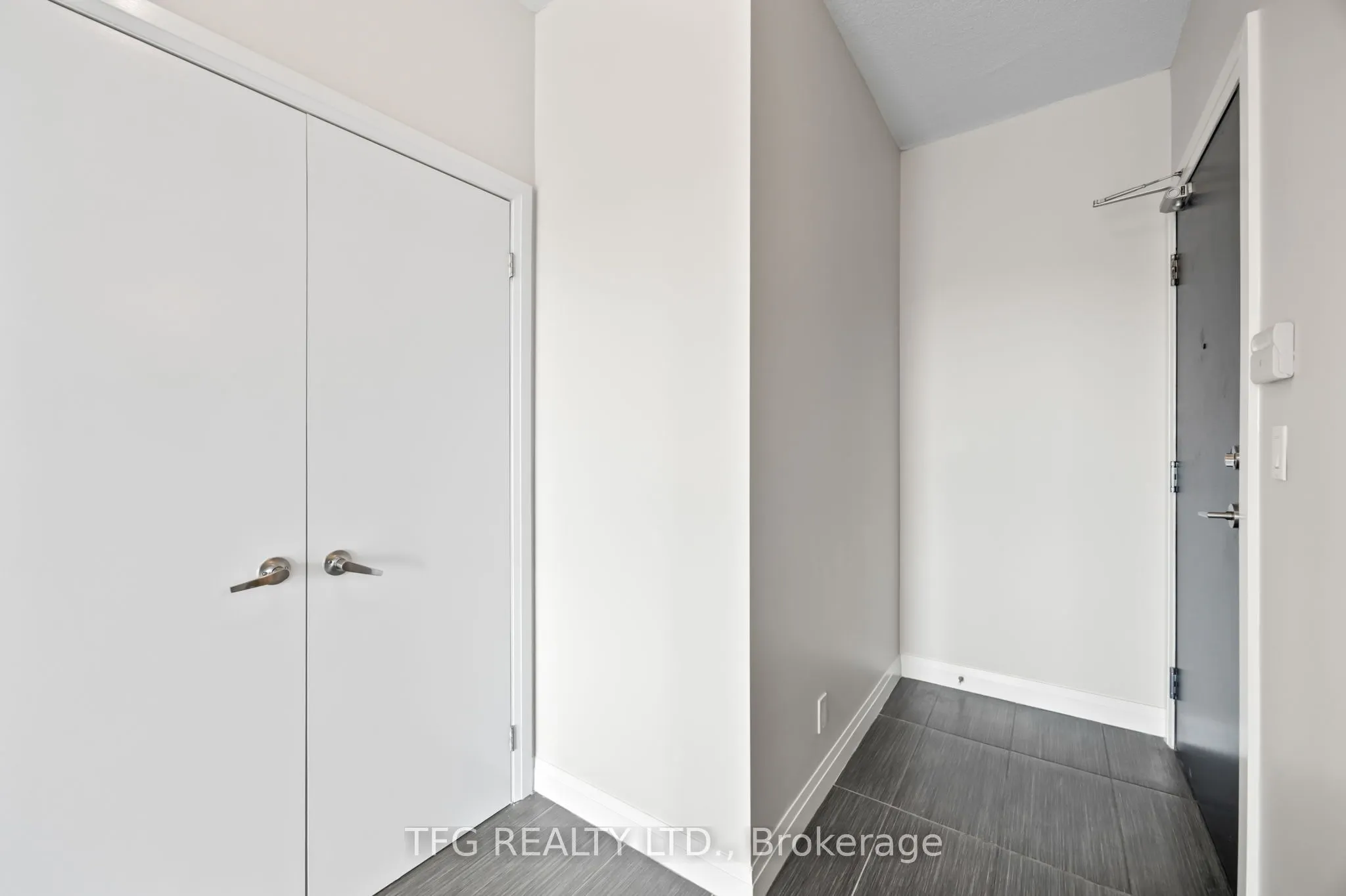 22 East Haven Drive, #827