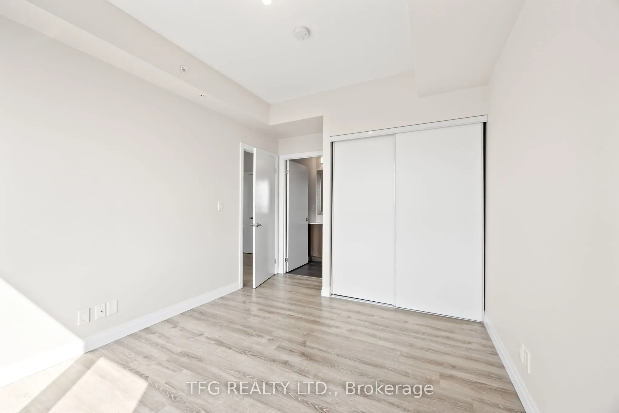 22 East Haven Drive, #827