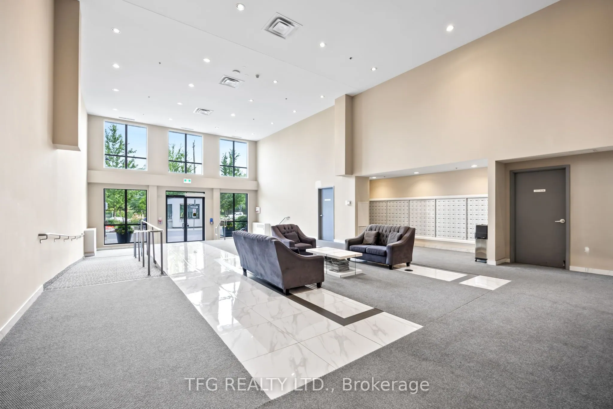 22 East Haven Drive, #827
