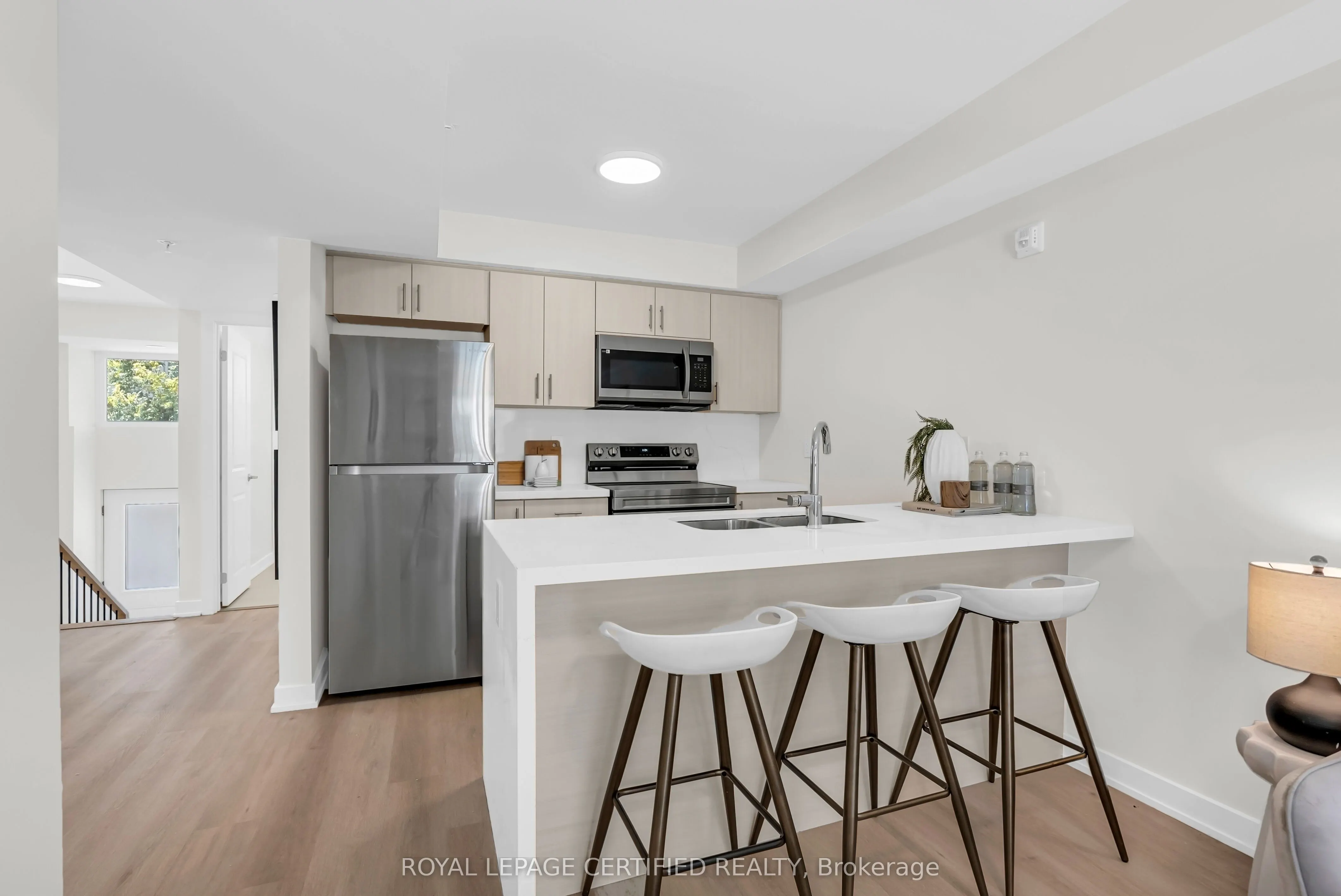 400 Mary Street E, #19
