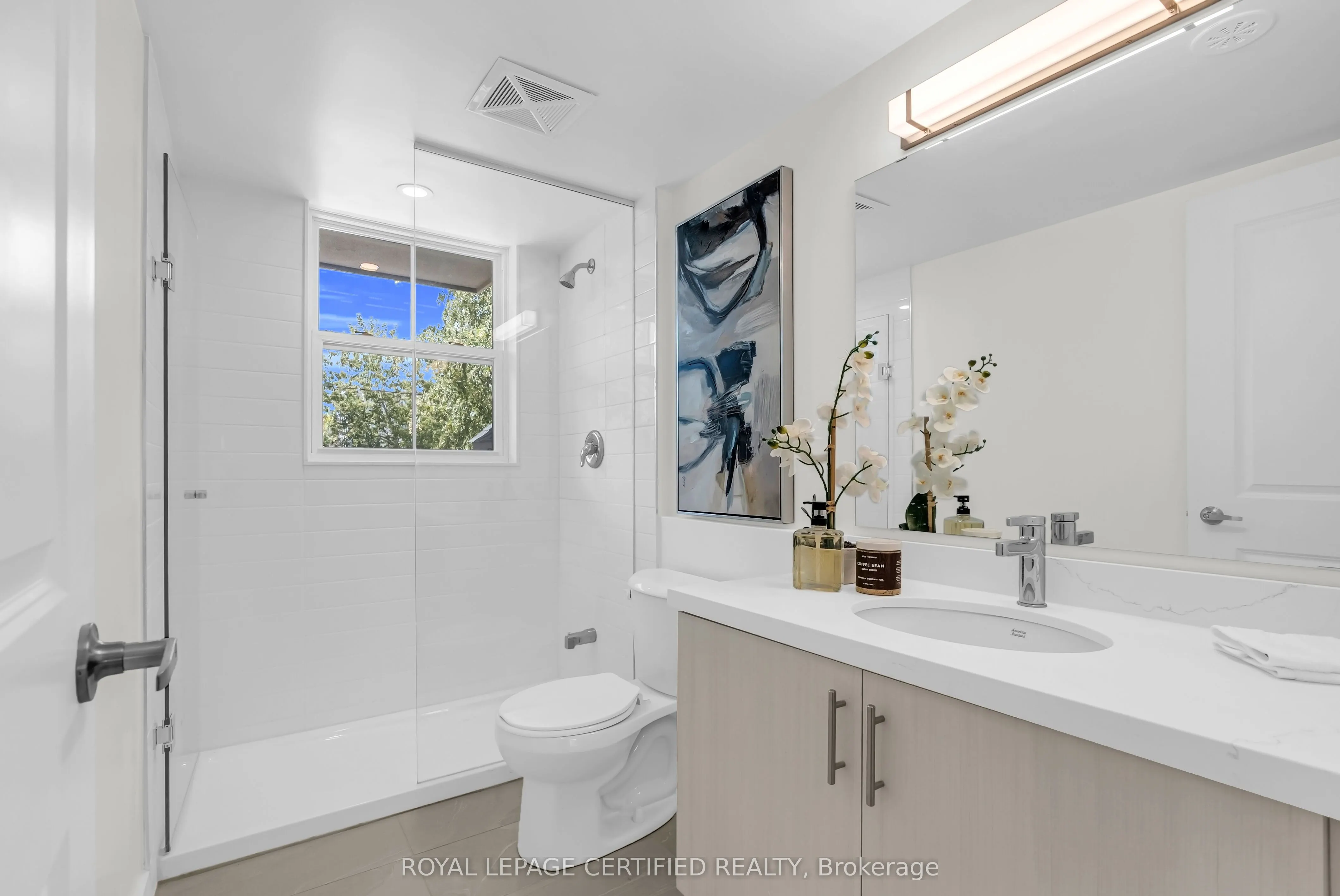 400 Mary Street E, #19