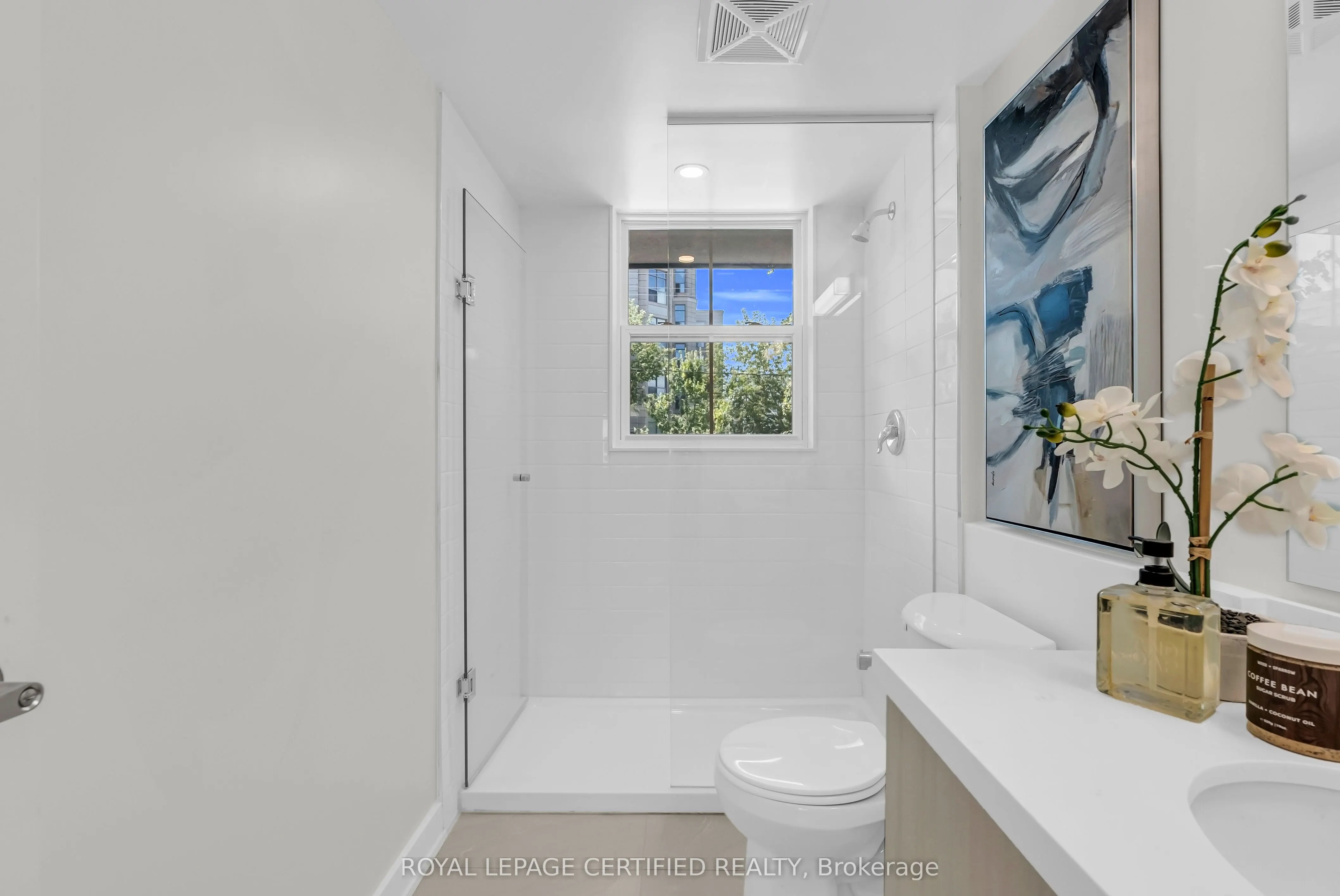 400 Mary Street E, #19