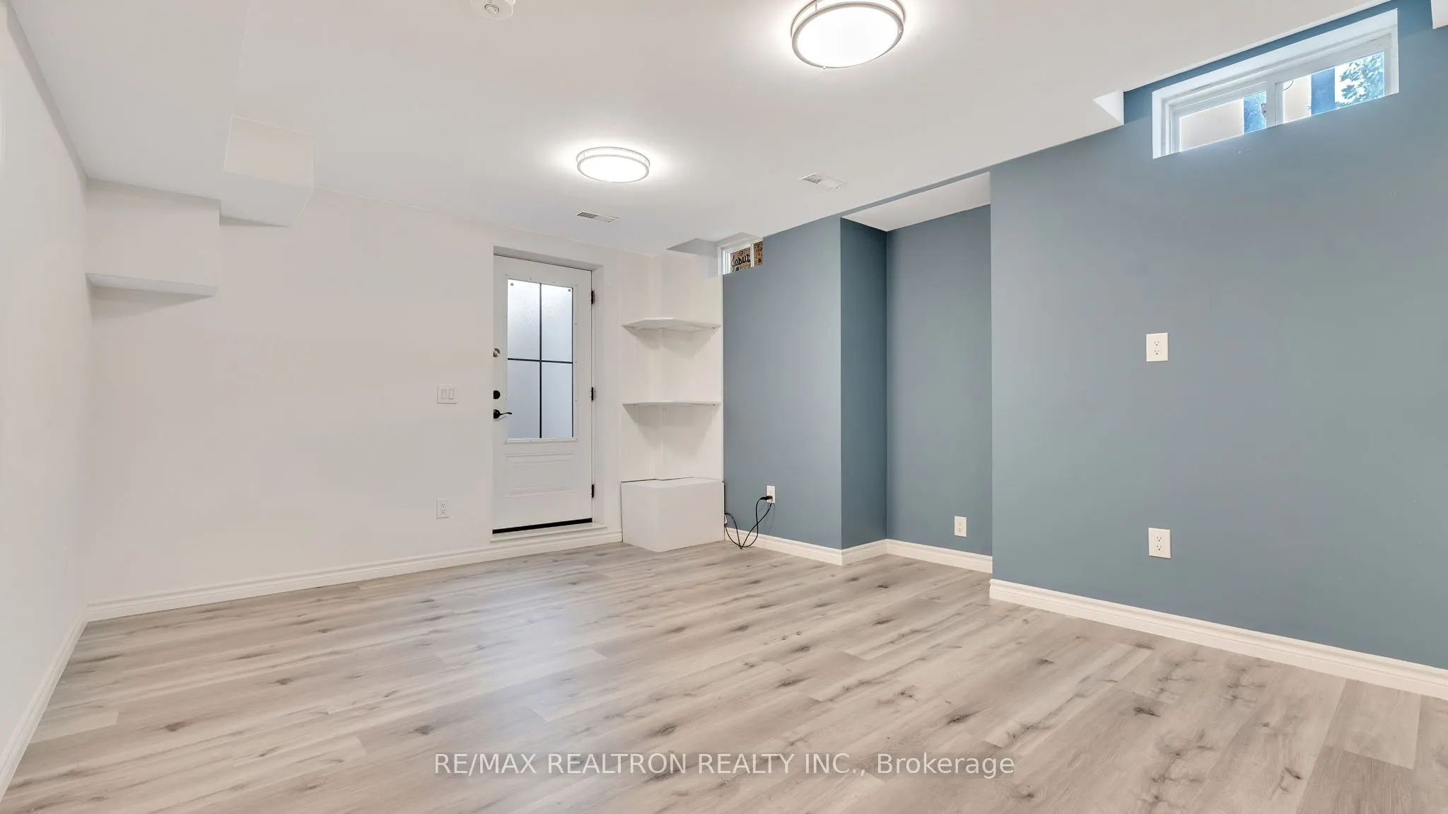 4 Oceanpearl Crescent, #Basement