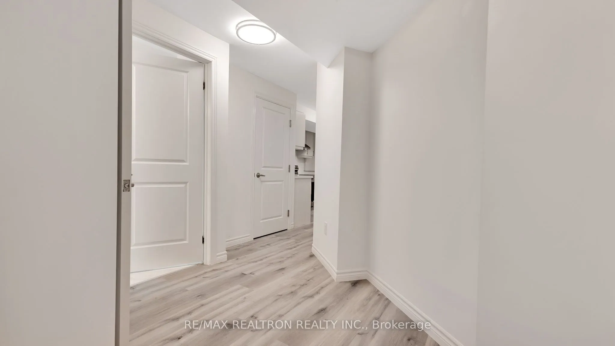 4 Oceanpearl Crescent, #Basement