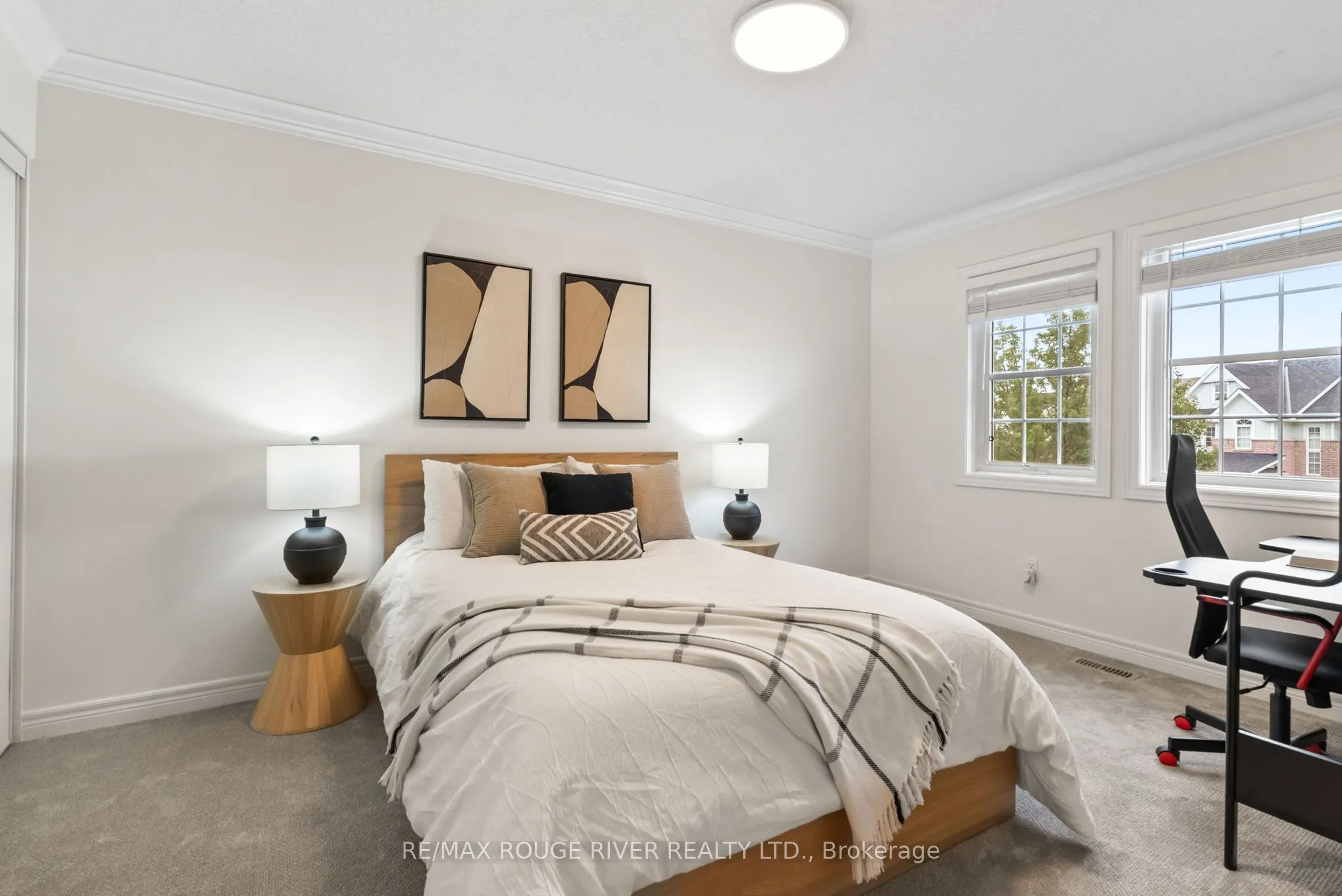 53 Cranborne Crescent