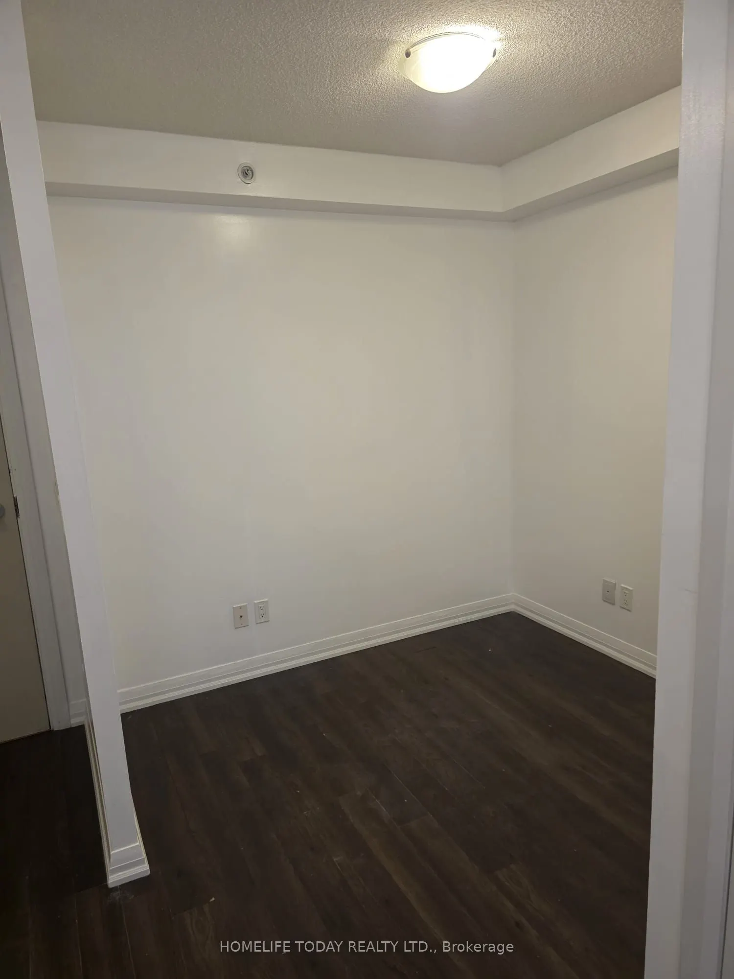 30 Meadowglen Place, #201