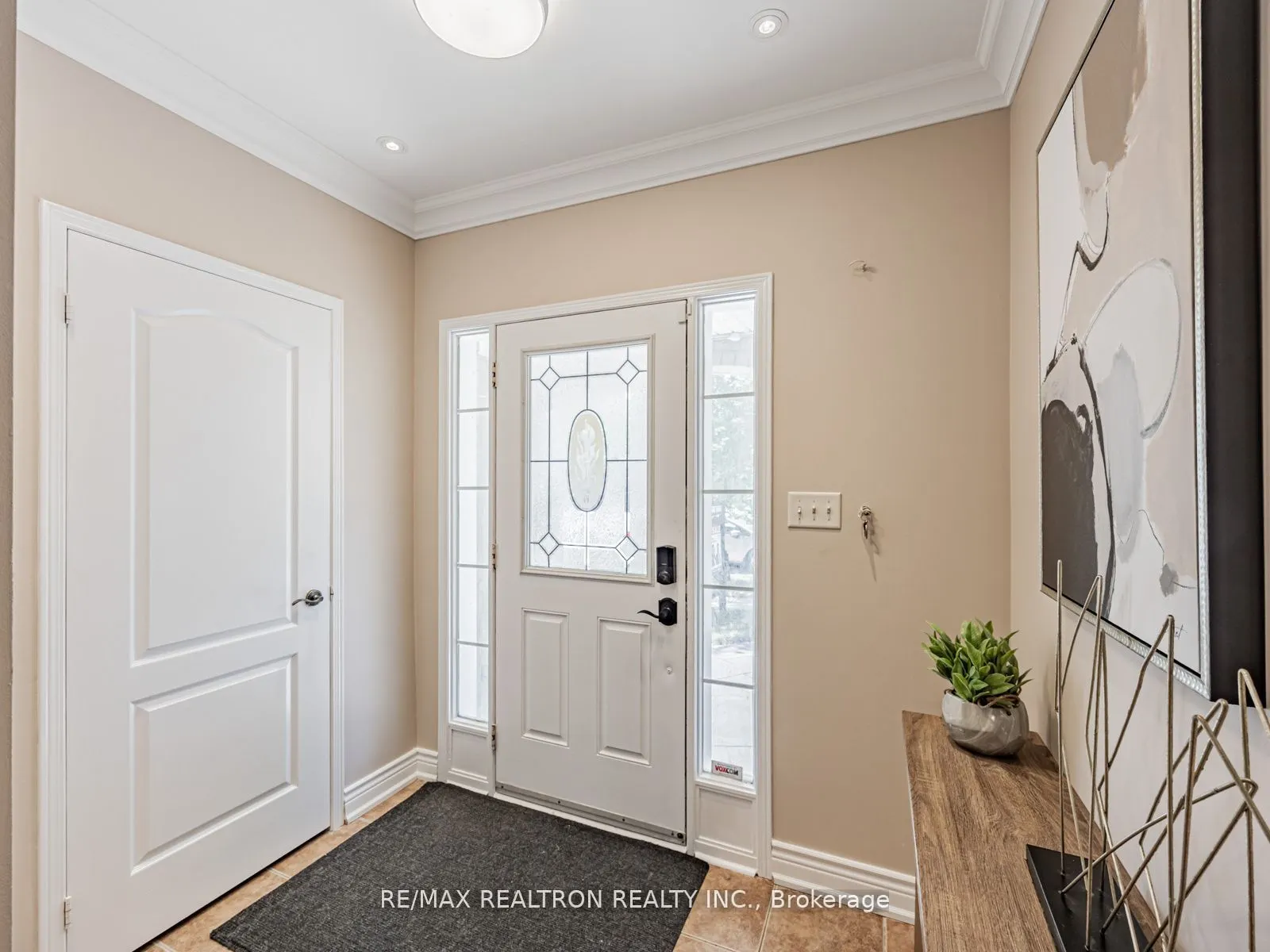 19 Clapperton Drive
