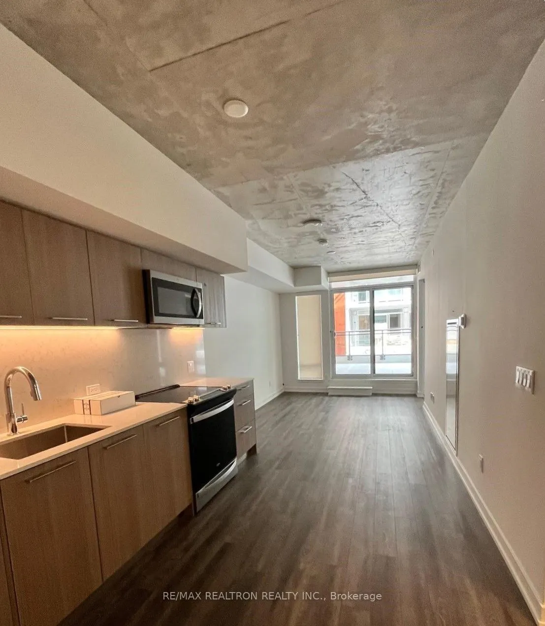 45 Baseball Place, #207