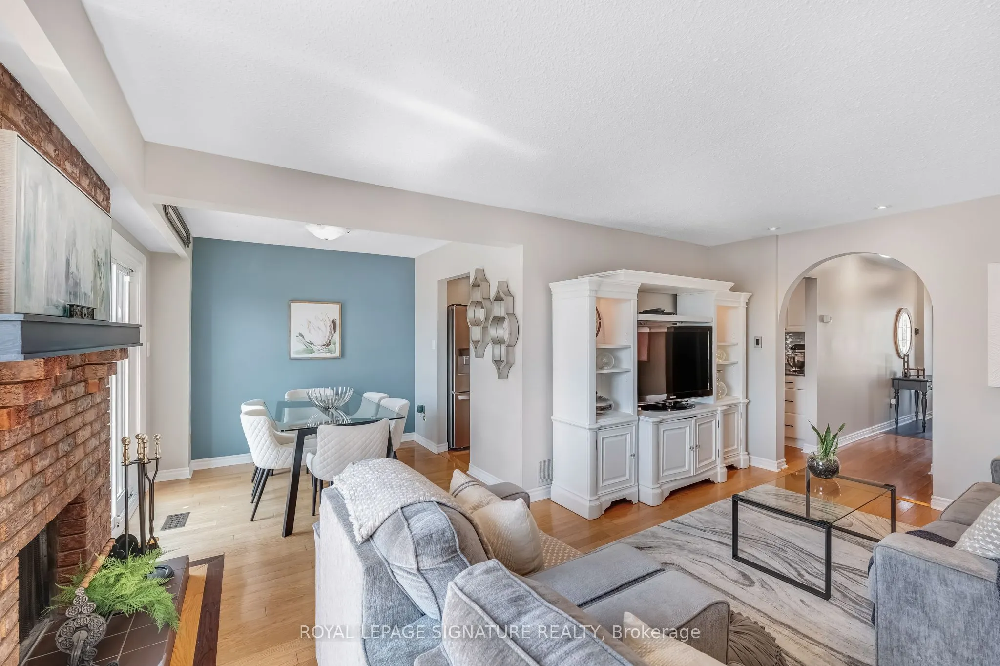 66 Springhouse Square