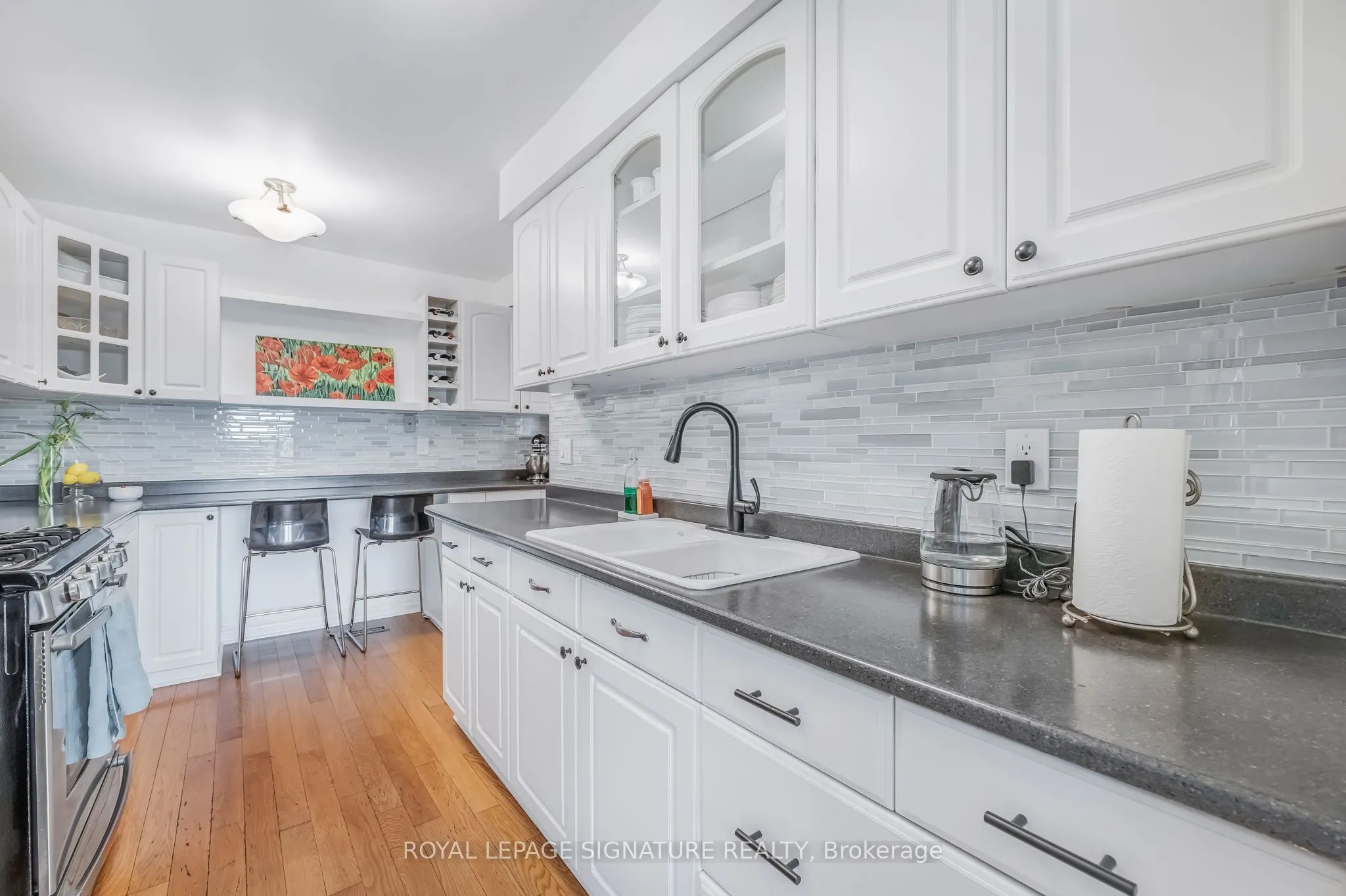 66 Springhouse Square
