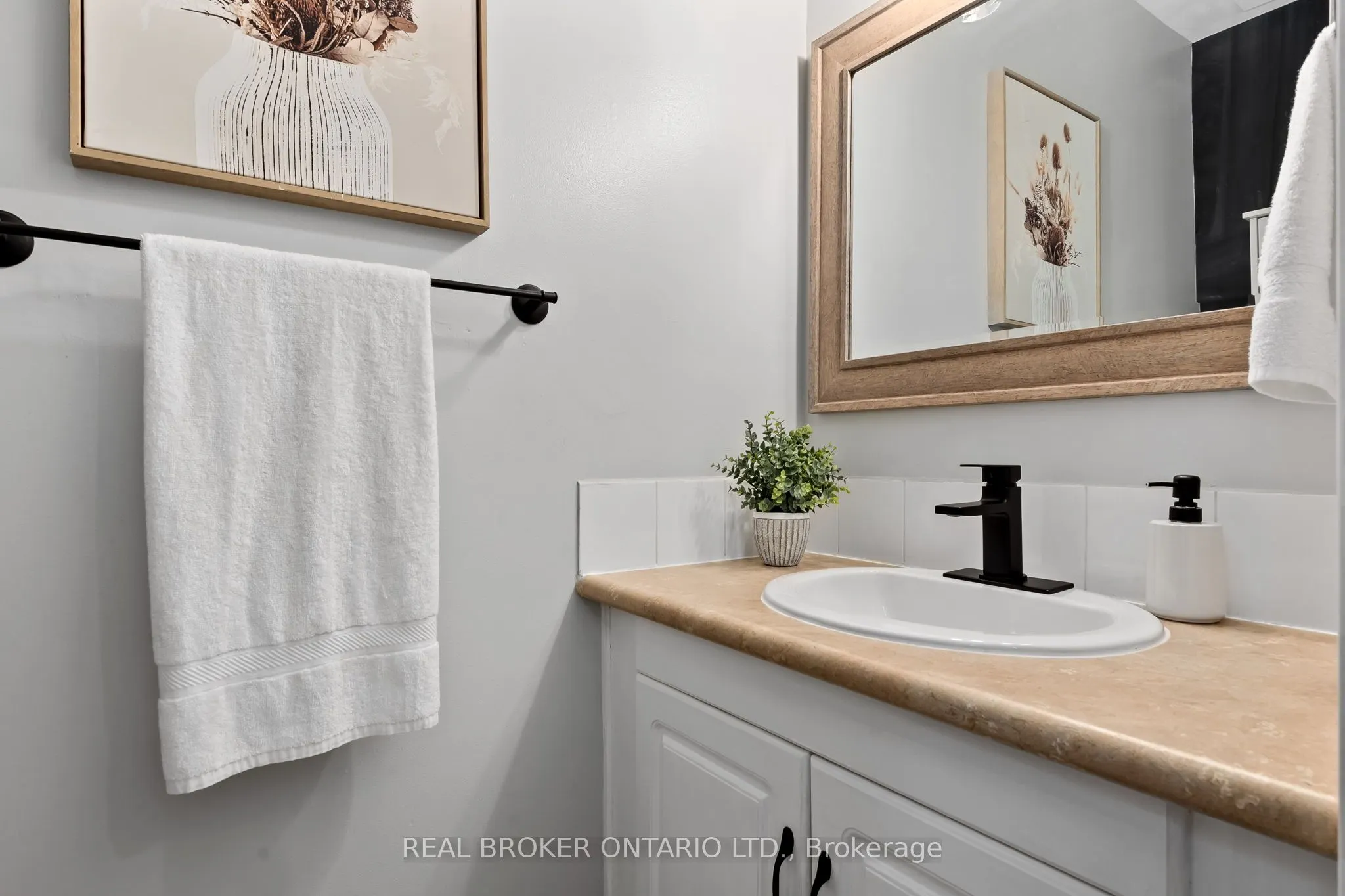 321 Blackthorn Street, #37