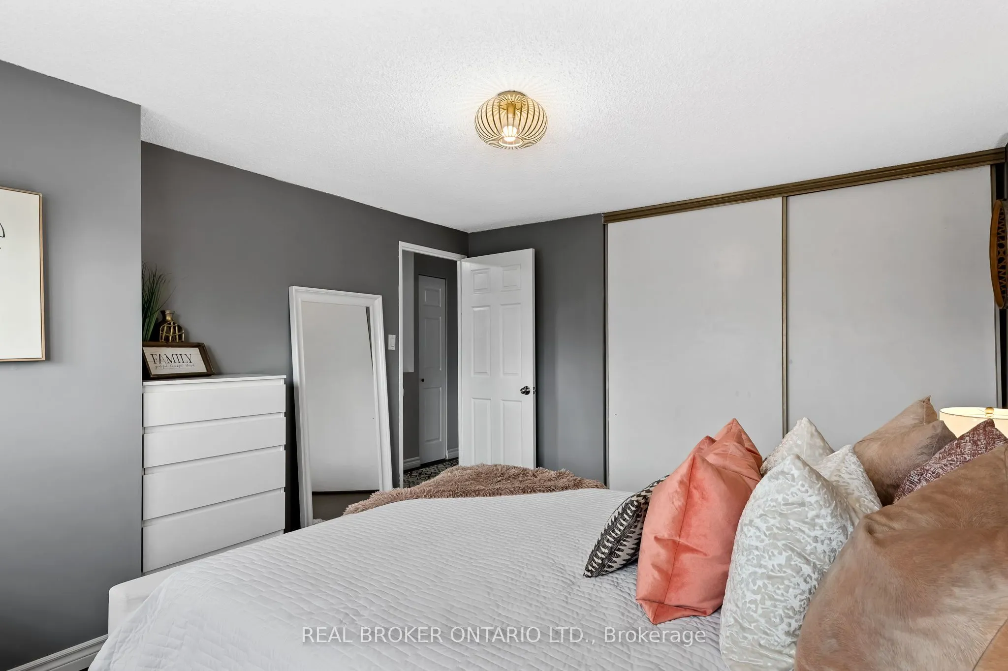 321 Blackthorn Street, #37