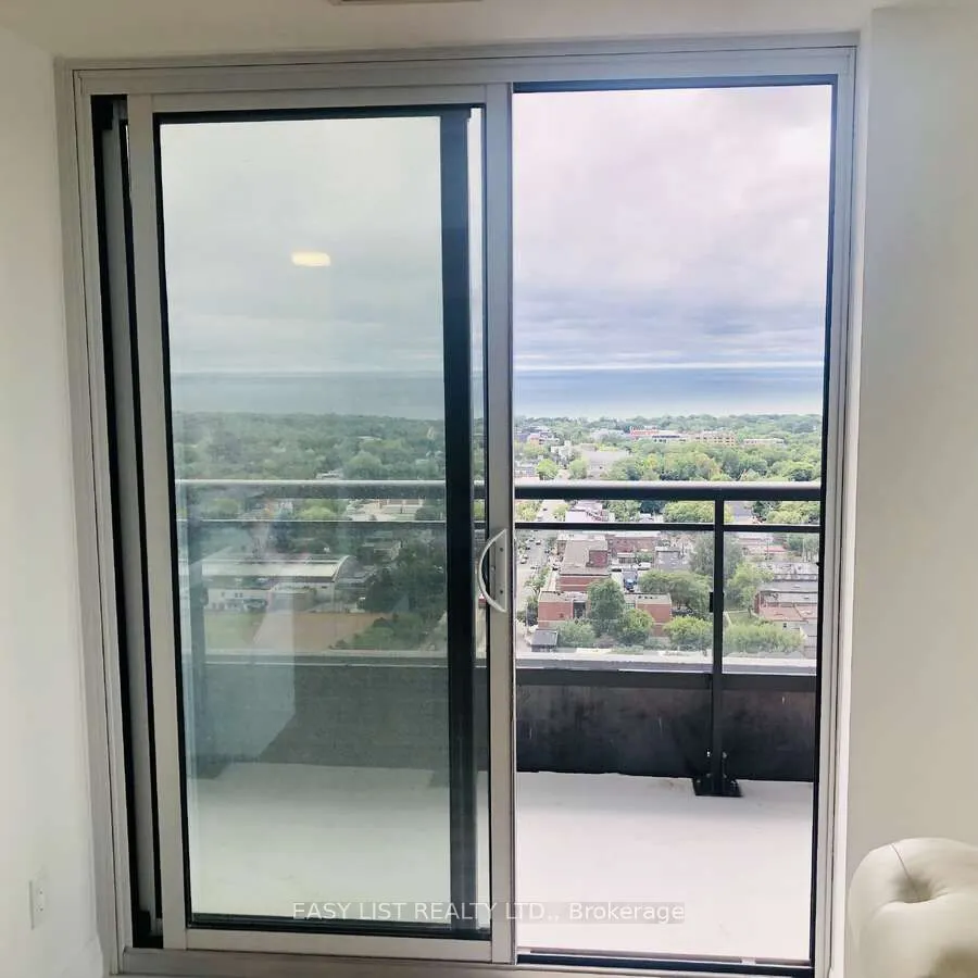286 Main Street, #8