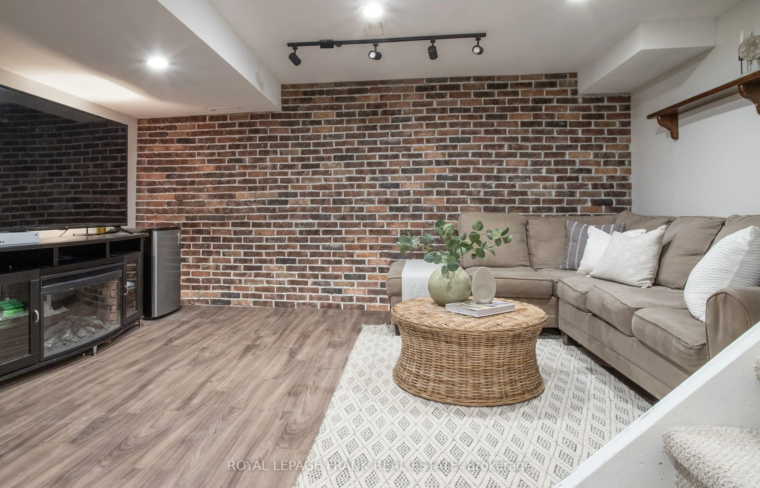 22 Windham Crescent