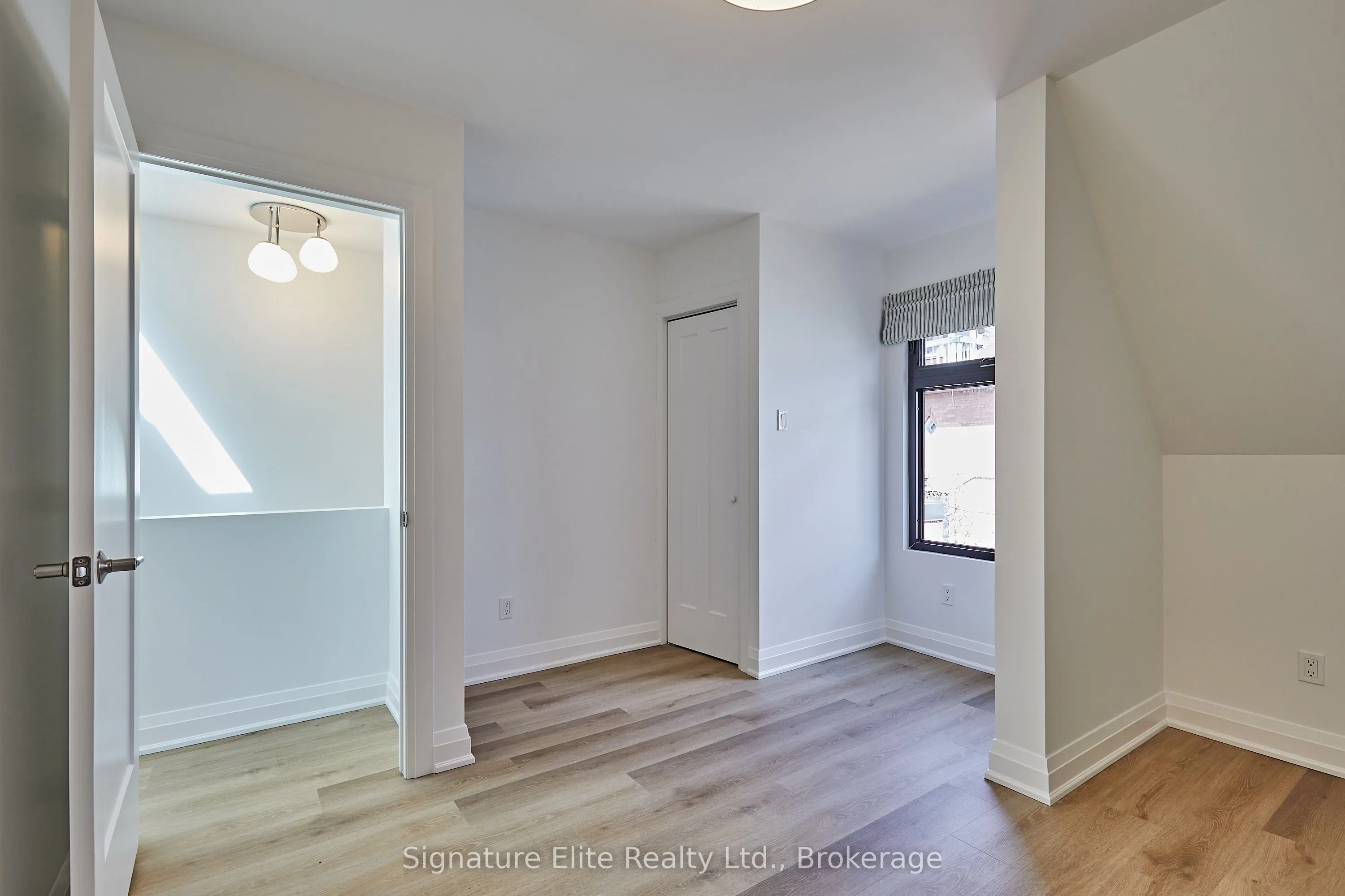 200 Heward Avenue, #Laneway