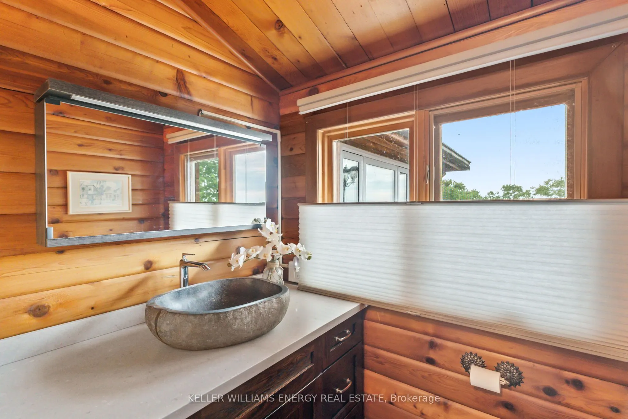 7368 Mercer Road