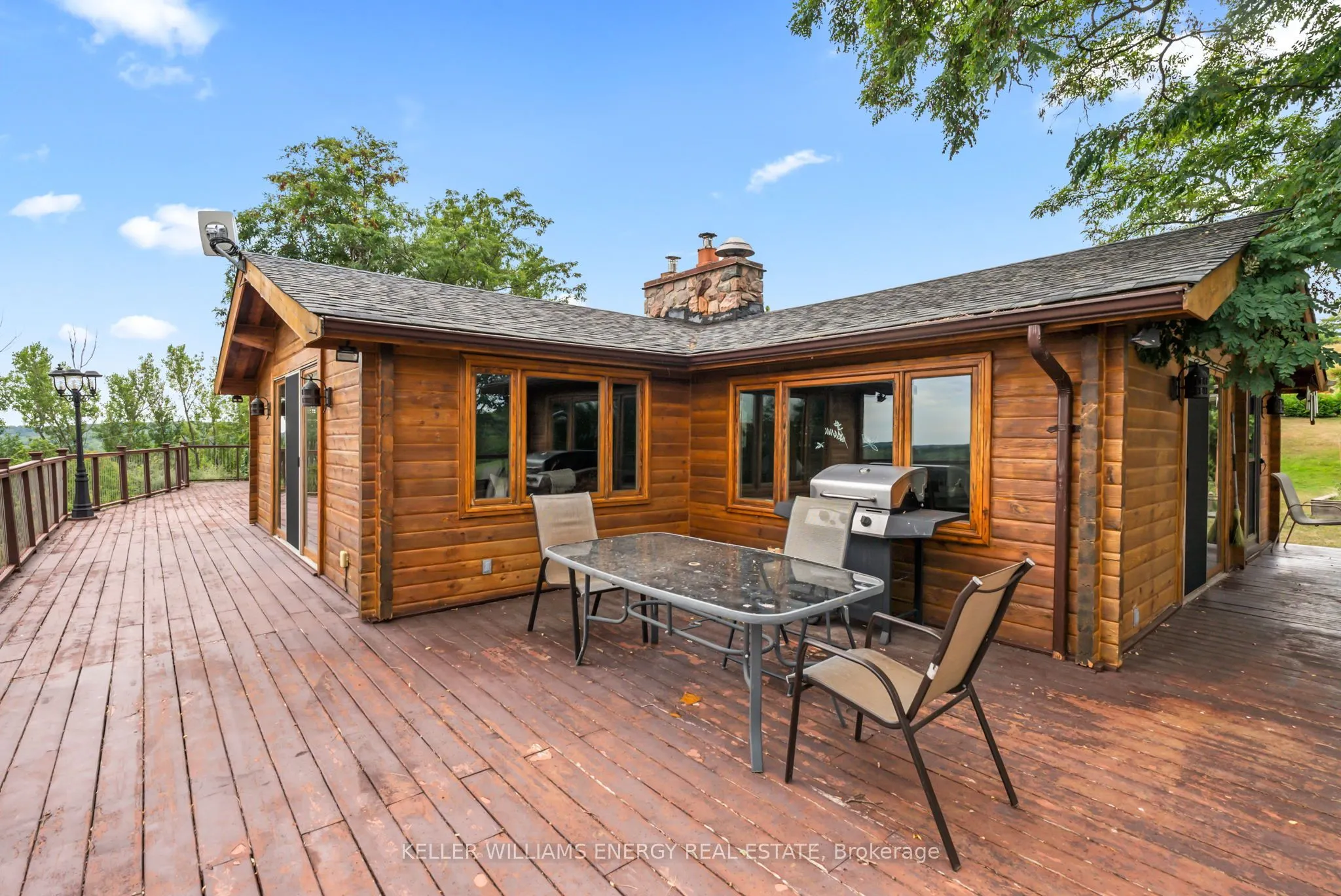 7368 Mercer Road