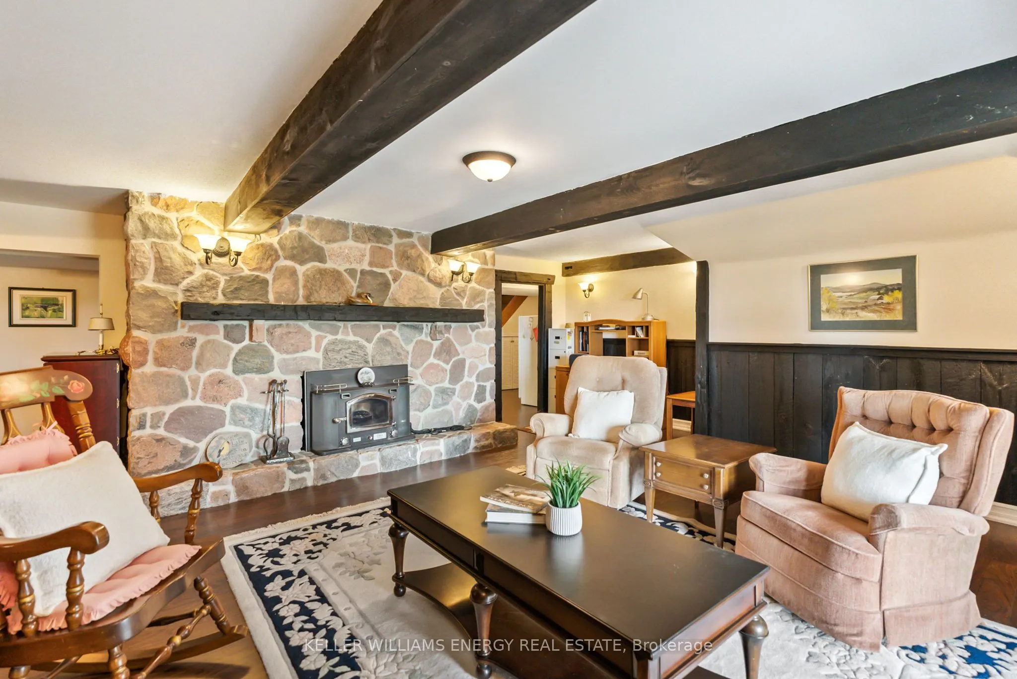 7368 Mercer Road
