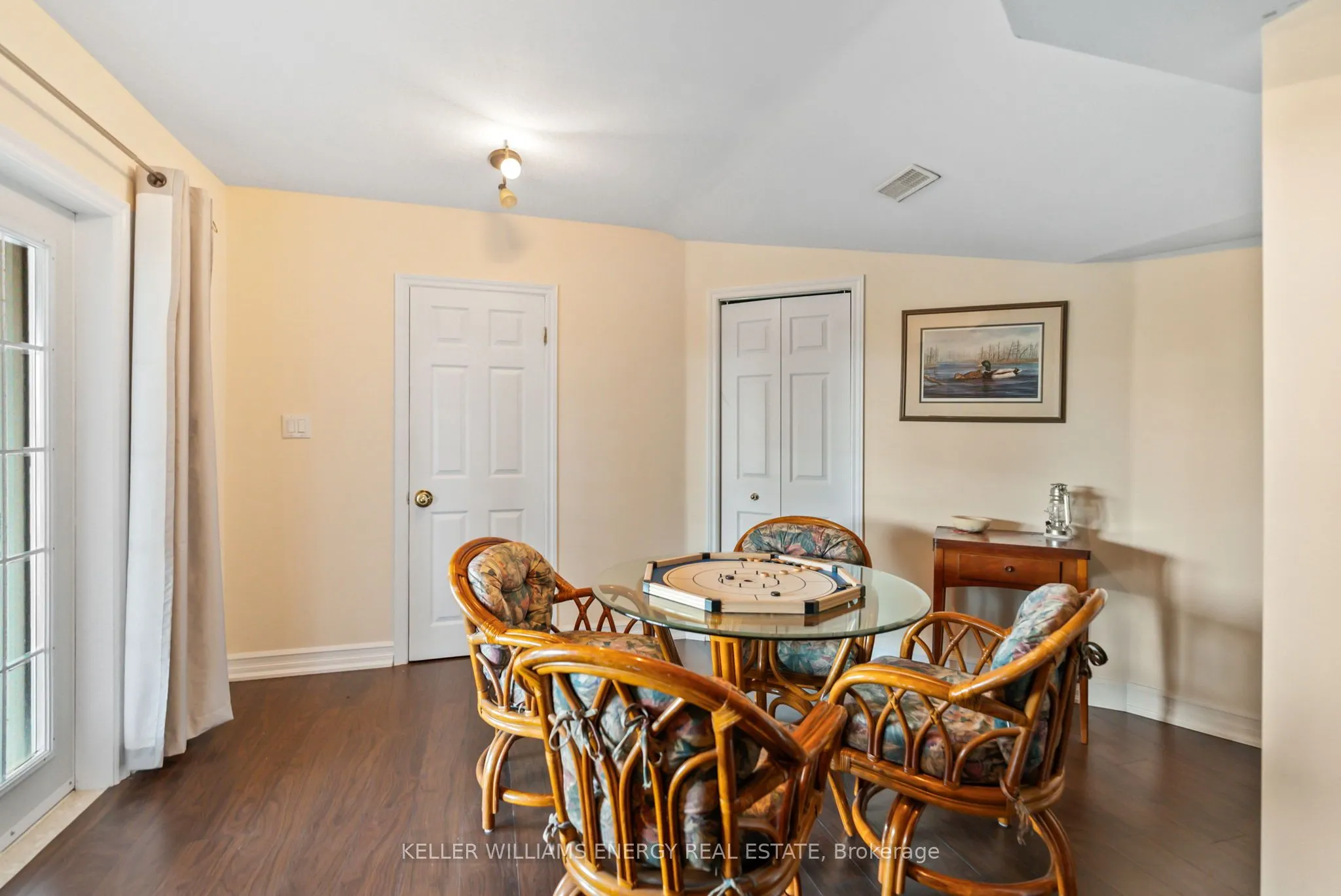 7368 Mercer Road