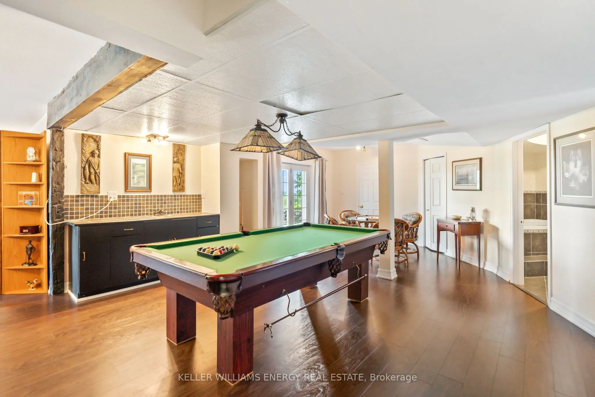 7368 Mercer Road